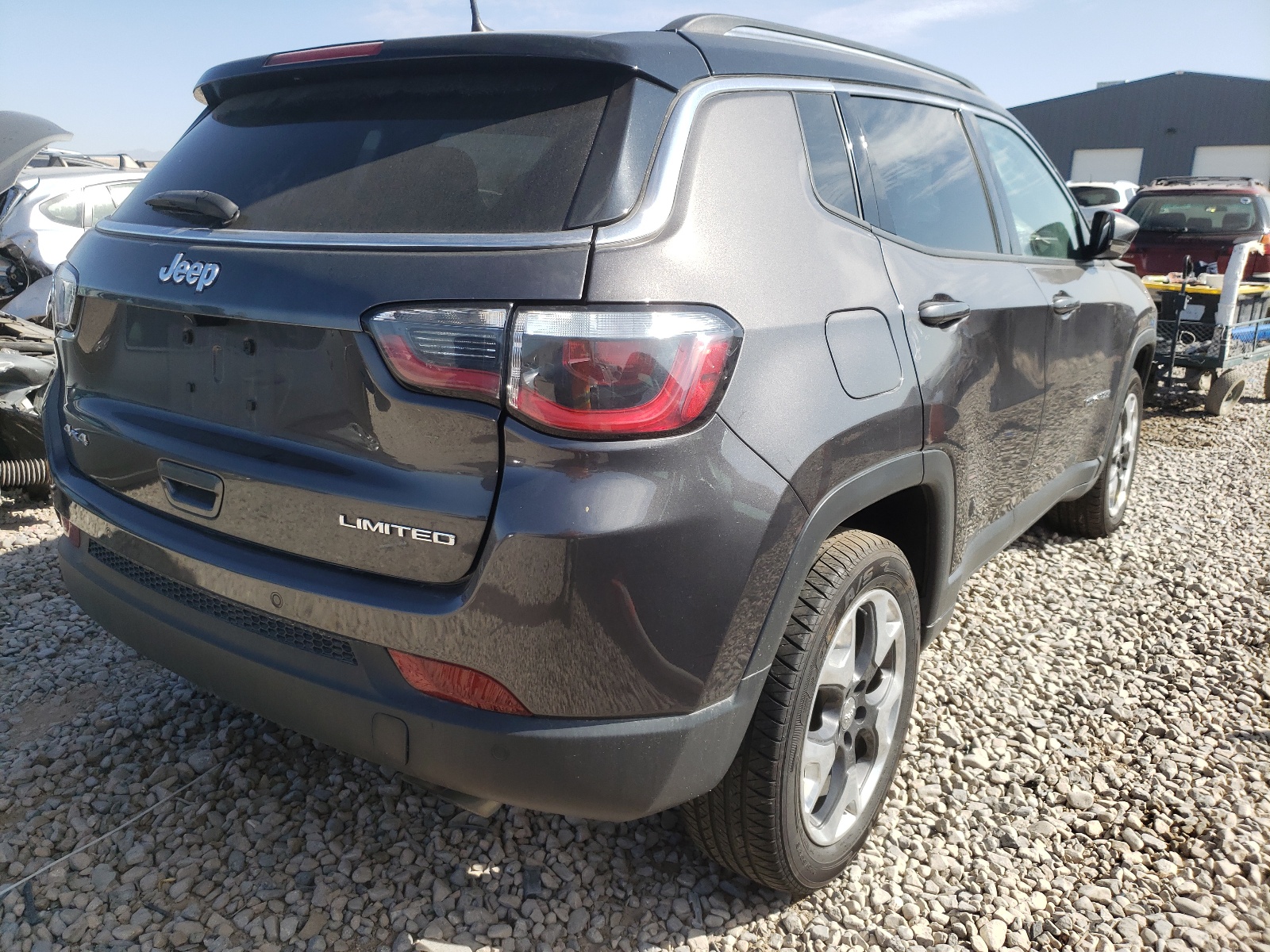 Фото 4 с аукциона – 2018 JEEP COMPASS LI с VIN 3C4NJDCB8JT442553