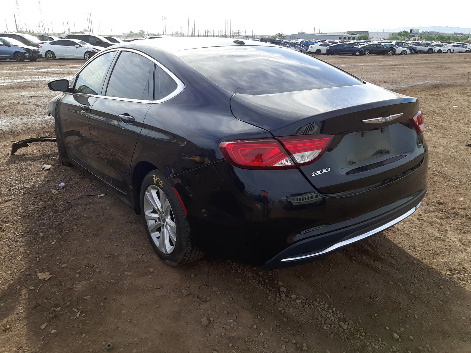 Photo 3 from auction – 2016 CHRYSLER 200 LIMITE with VIN 1C3CCCAB7GN164868