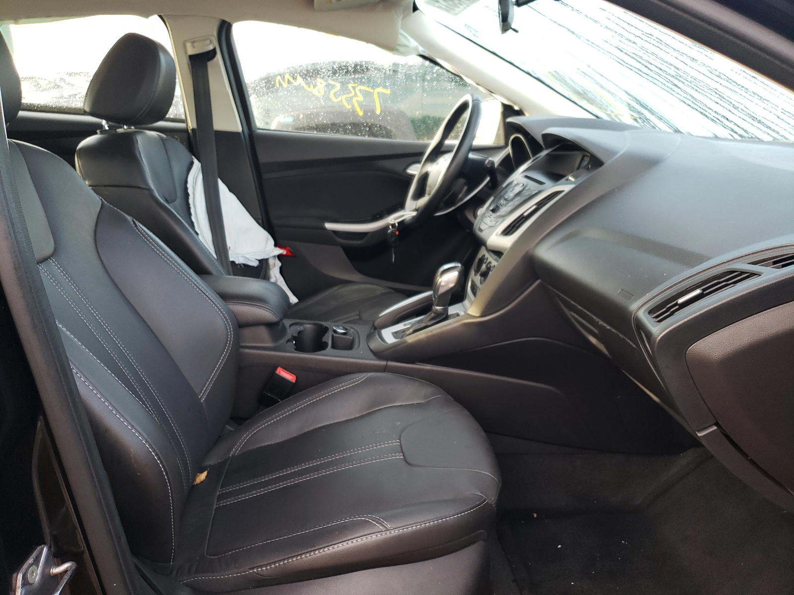 Photo 5 from auction – 2013 FORD FOCUS SE with VIN 1FADP3K25DL199408