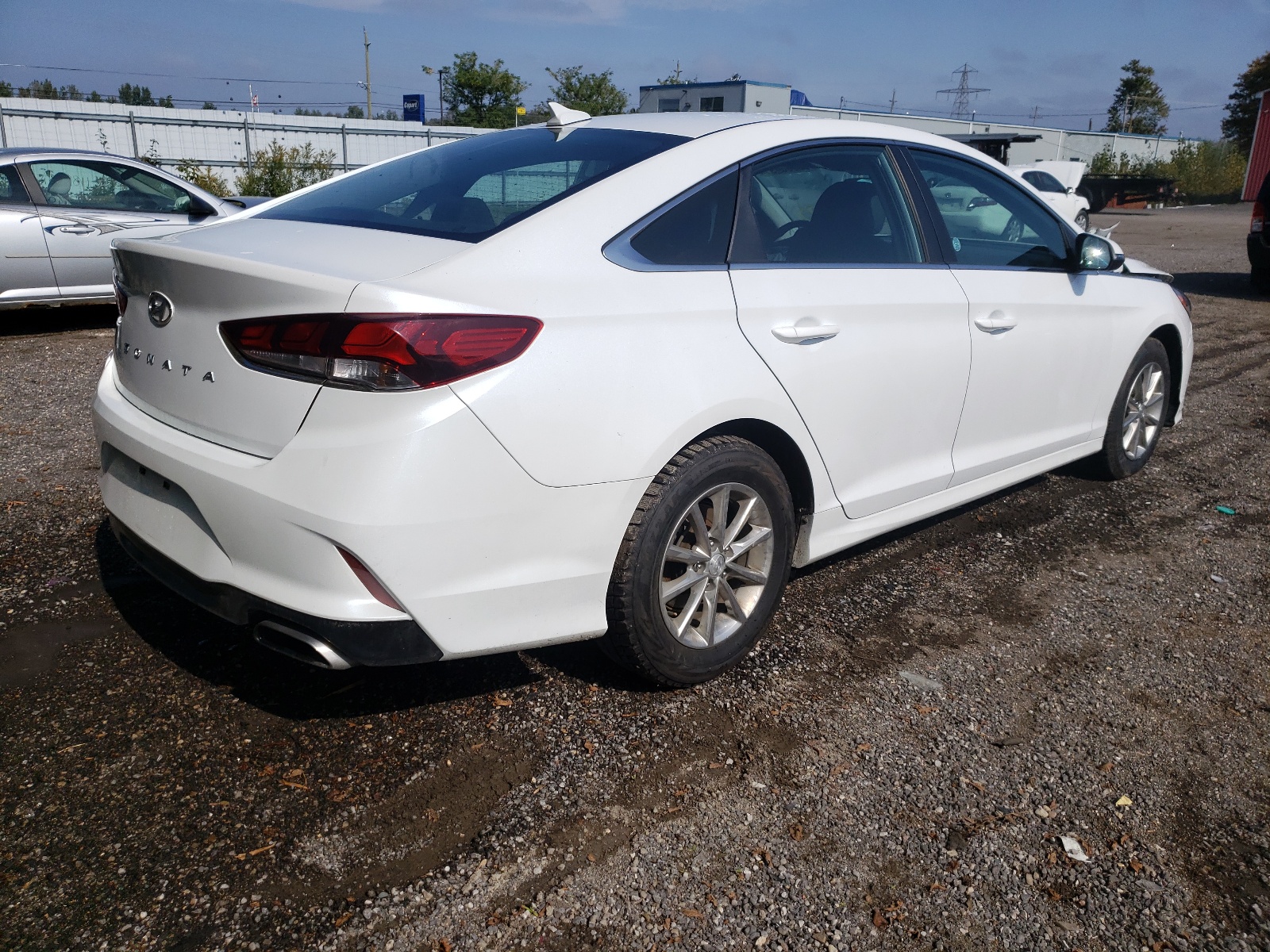 Photo 4 from auction – 2019 HYUNDAI SONATA SE with VIN 5NPE24AF0KH793848