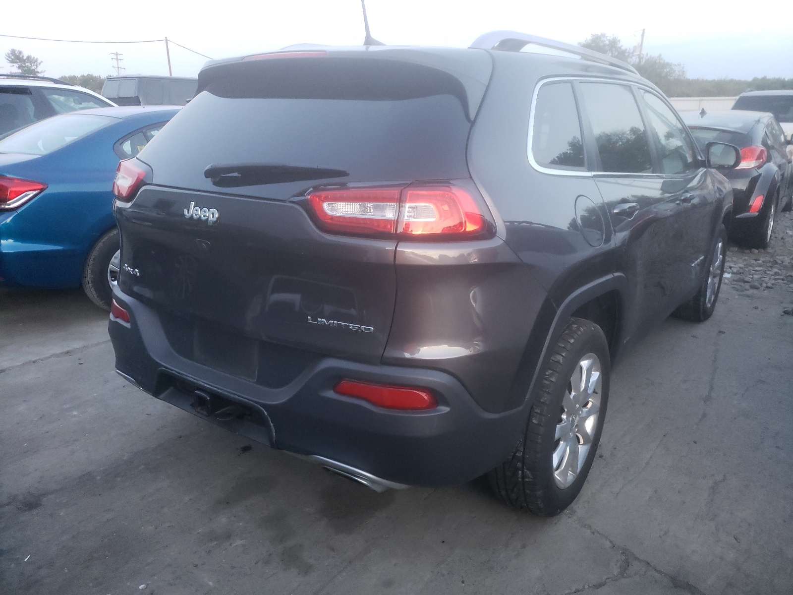 Photo 4 from auction – 2016 JEEP CHEROKEE L with VIN 1C4PJMDS6GW263132