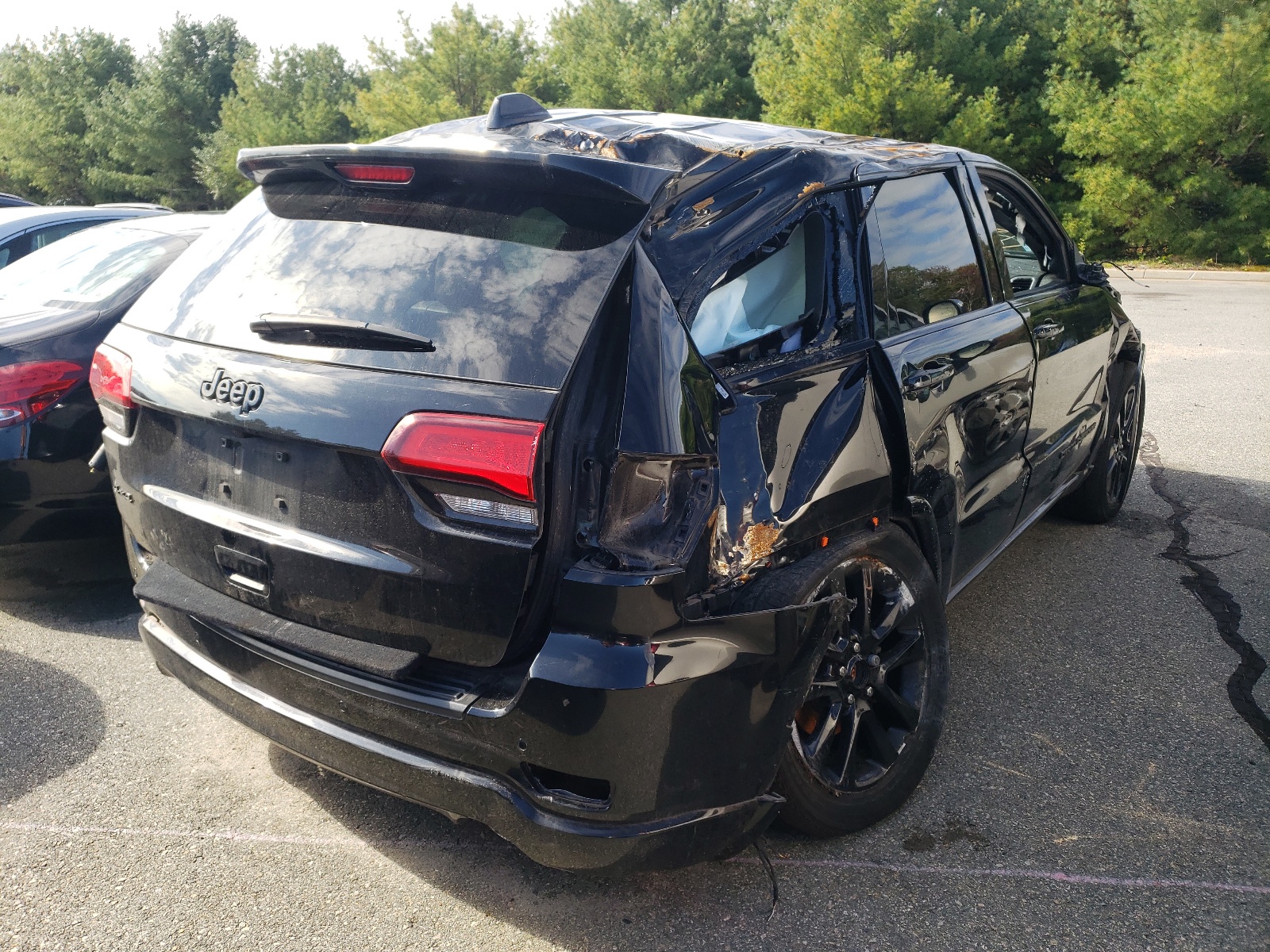 Photo 4 from auction – 2018 JEEP GRAND CHER with VIN 1C4RJFAG5JC487151