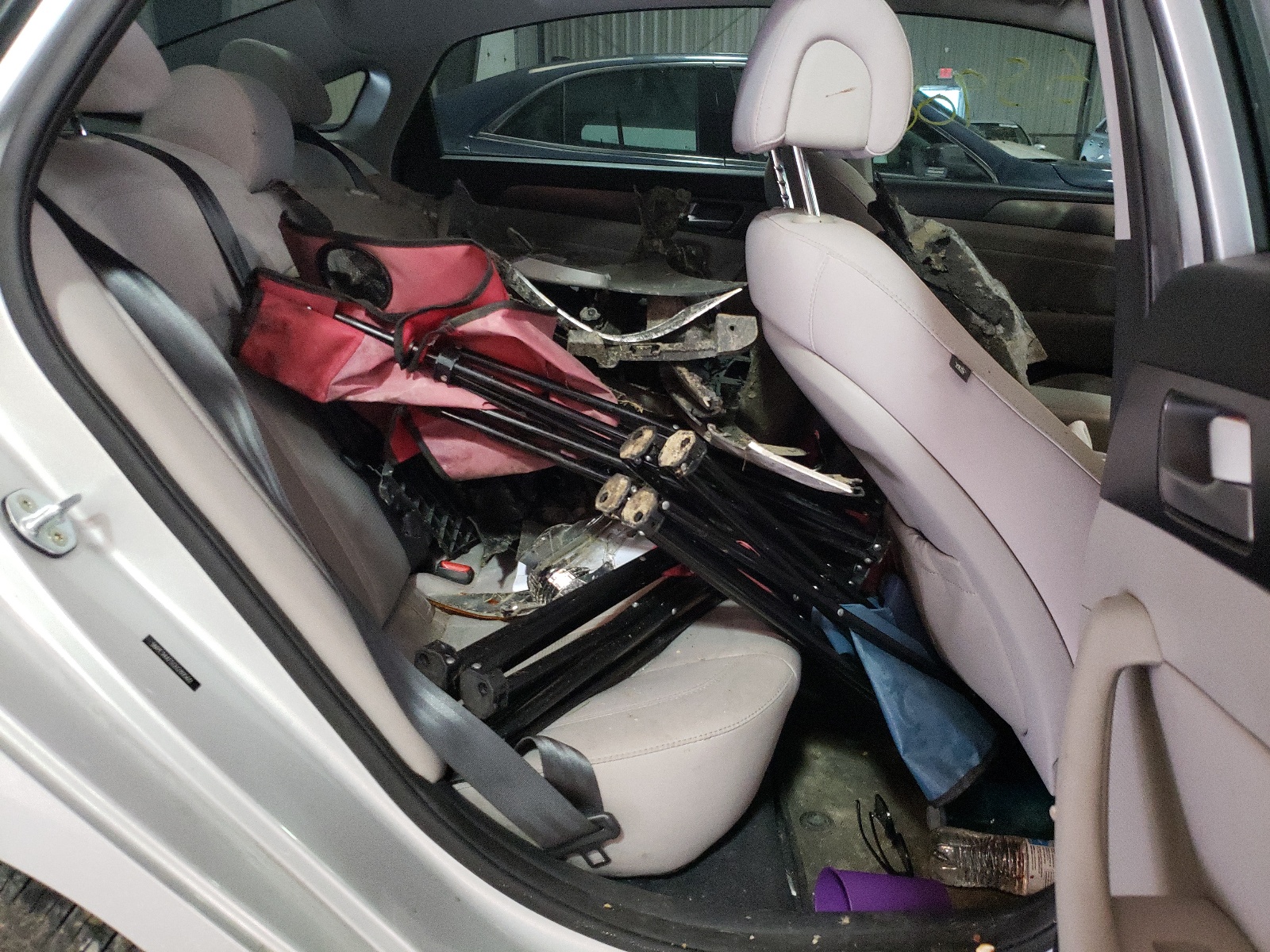 Photo 6 from auction – 2016 HYUNDAI SONATA SPO with VIN 5NPE34AF5GH289560