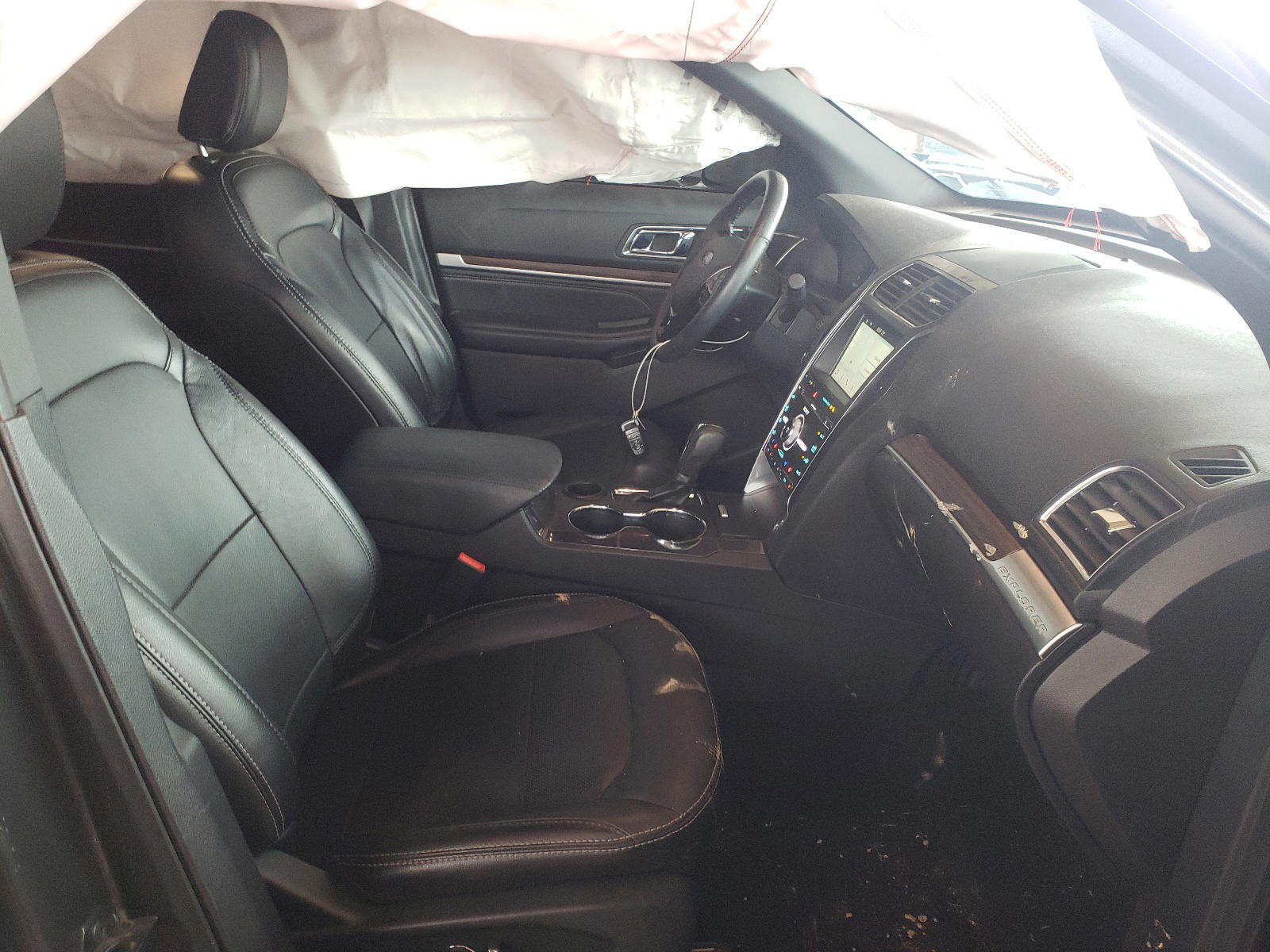 Photo 5 from auction – 2018 FORD EXPLORER L with VIN 1FM5K7F83JGB57791