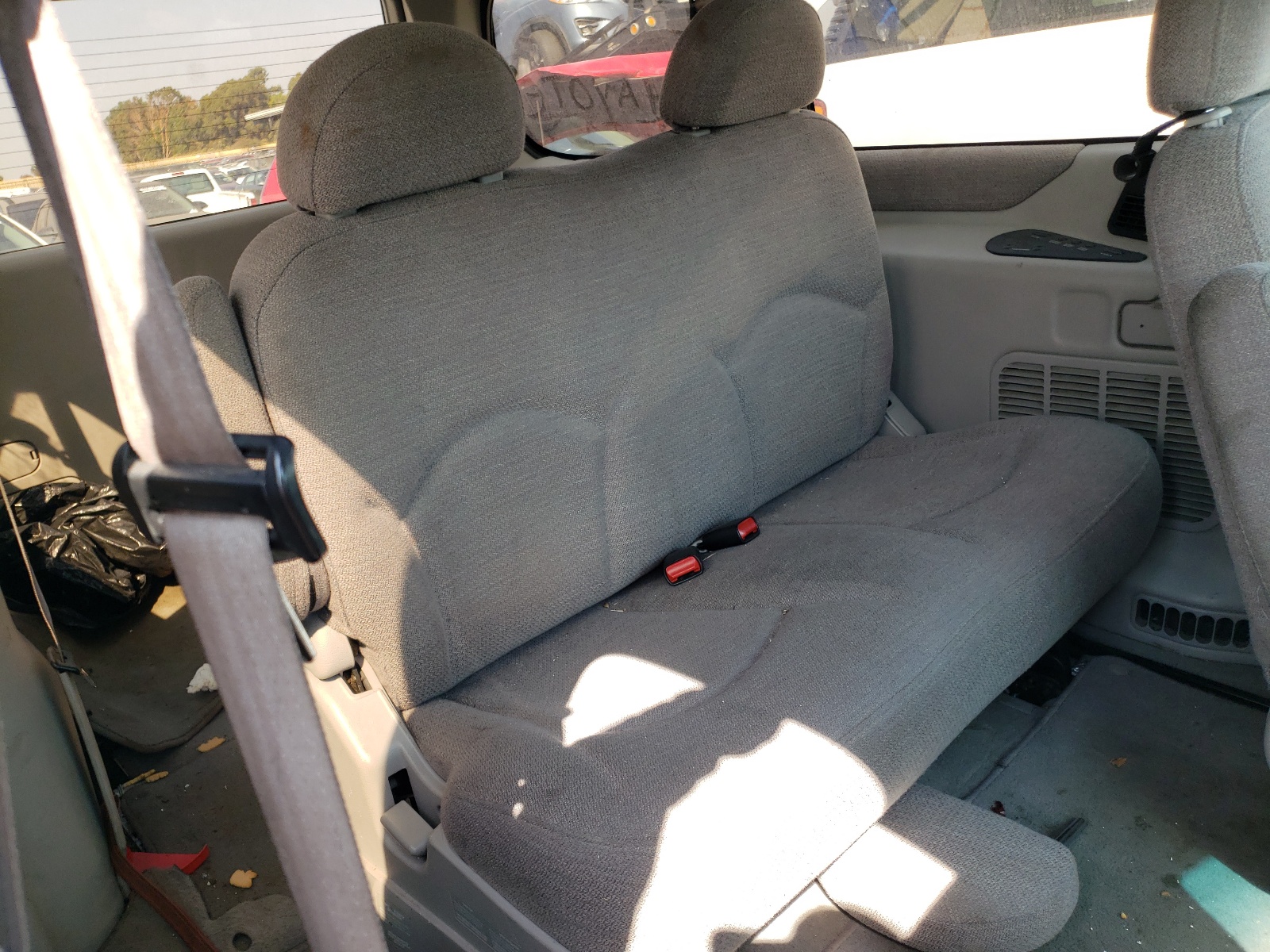Photo 6 from auction – 1996 NISSAN QUEST XE with VIN 4N2DN11W5TD809189