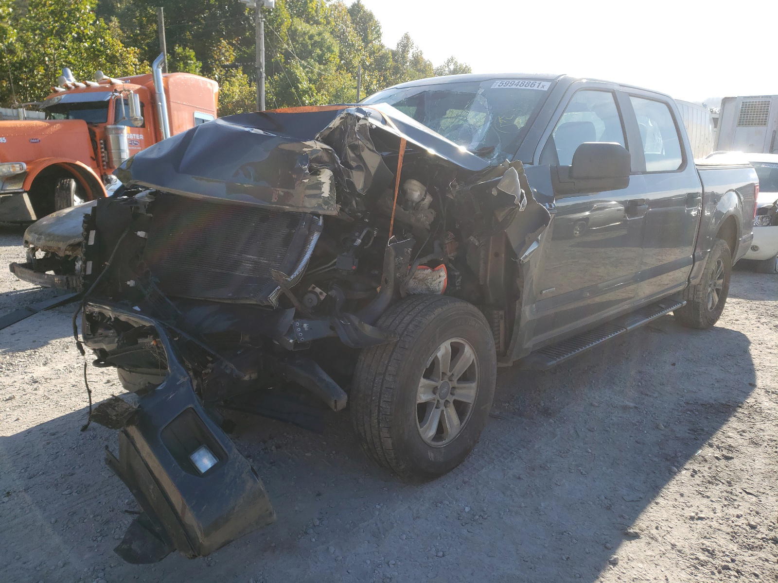 Photo 2 from auction – 2016 FORD F150 SUPER with VIN 1FTEW1EP2GFD37941