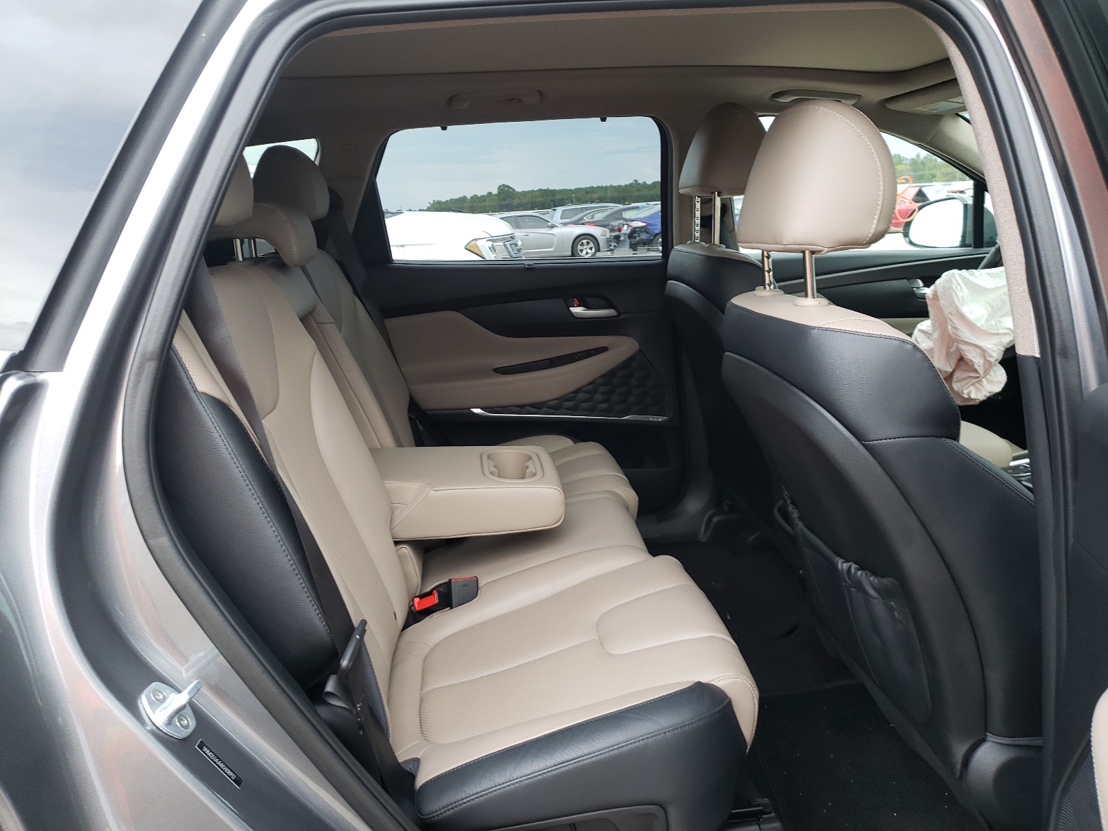 Photo 6 from auction – 2019 HYUNDAI SANTA FE L with VIN 5NMS53AA4KH118932