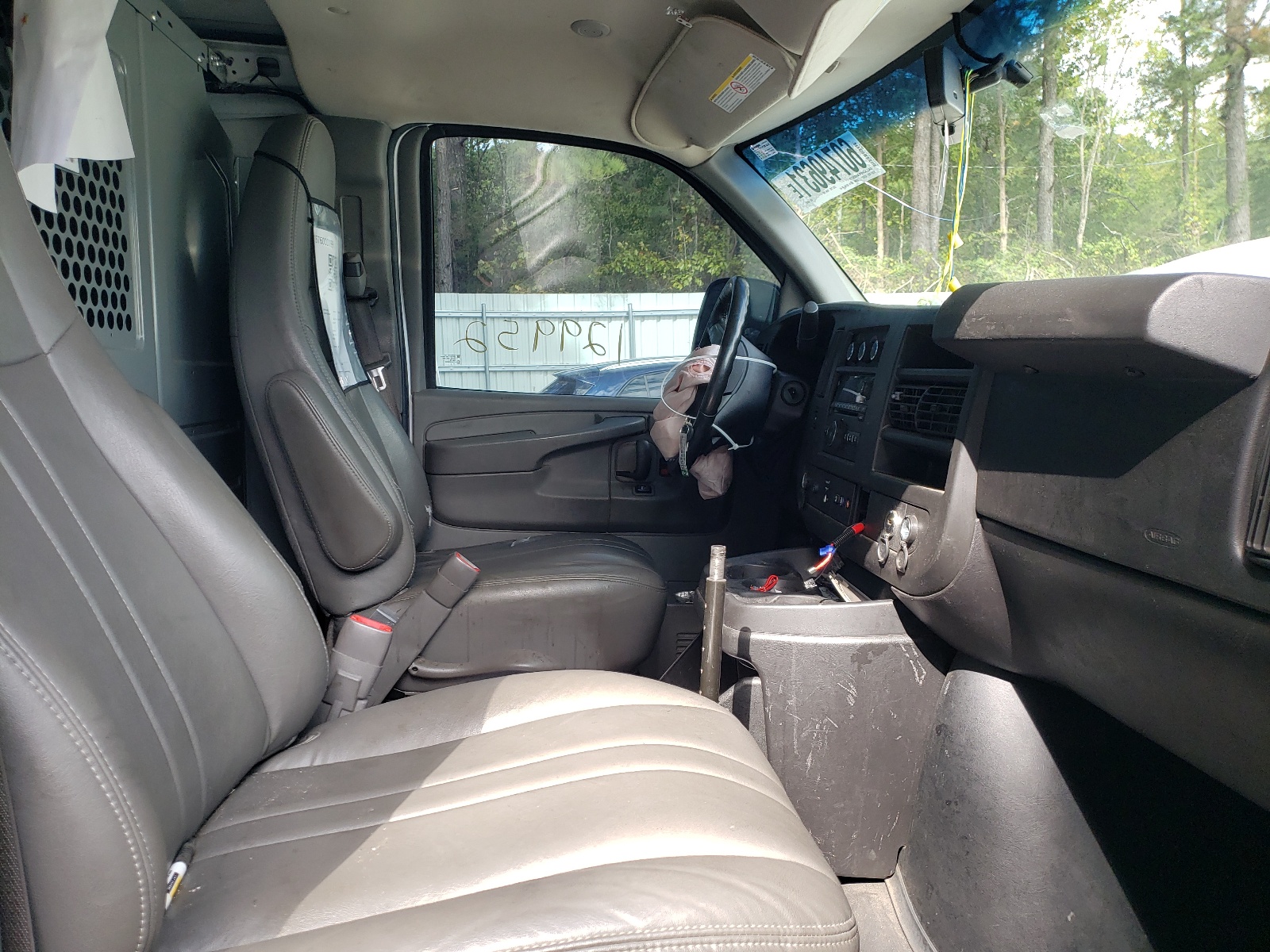 Photo 5 from auction – 2014 CHEVROLET EXPRESS G3 with VIN 1GCZGUCGXE1133837