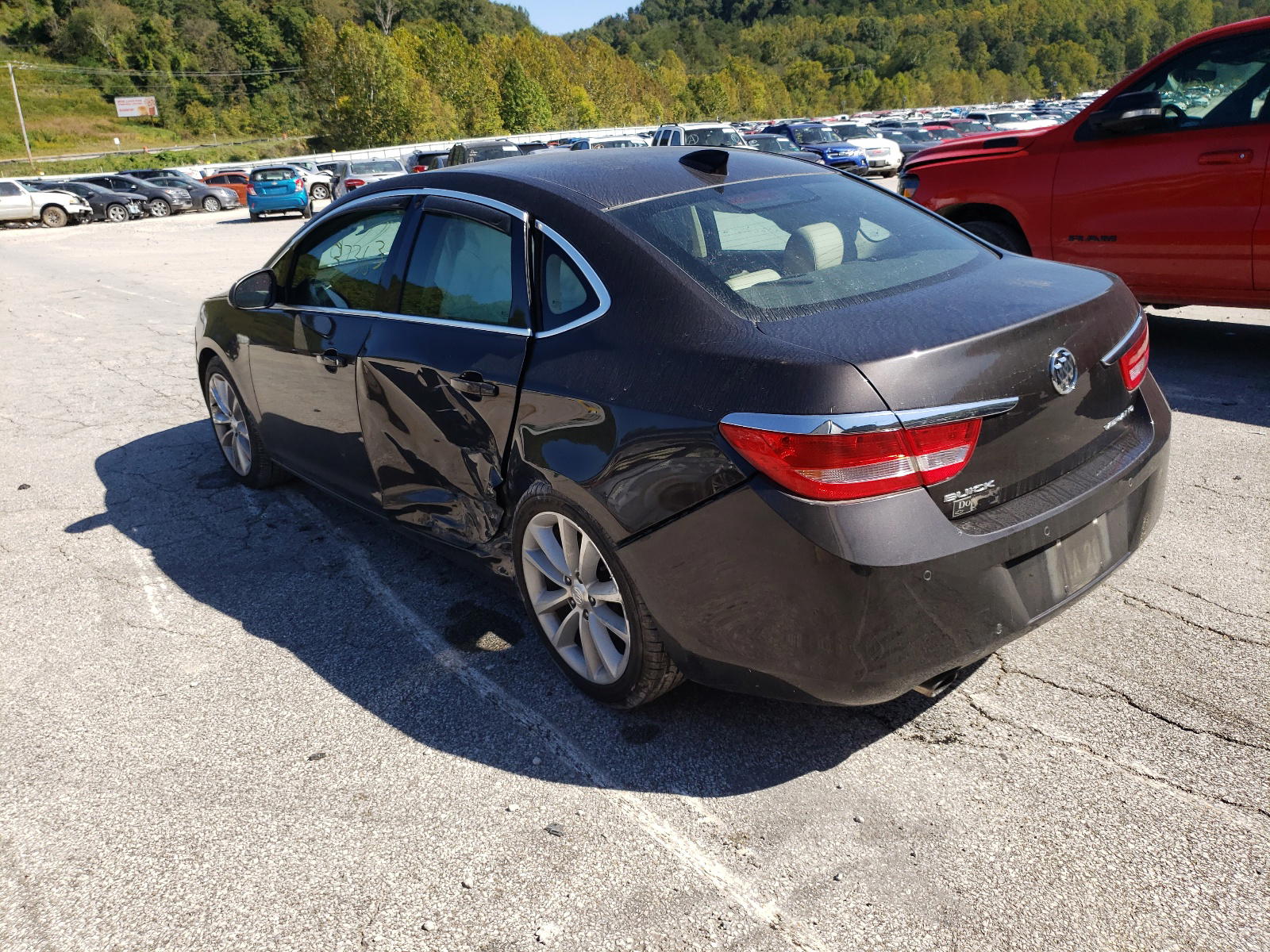 Photo 3 from auction – 2016 BUICK VERANO CON with VIN 1G4PR5SK3G4100561