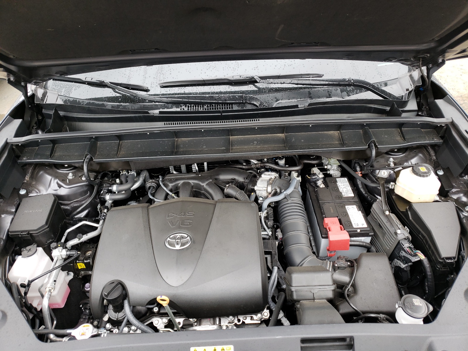 Photo 7 from auction – 2021 TOYOTA HIGHLANDER with VIN 5TDJZRBH9MS117158