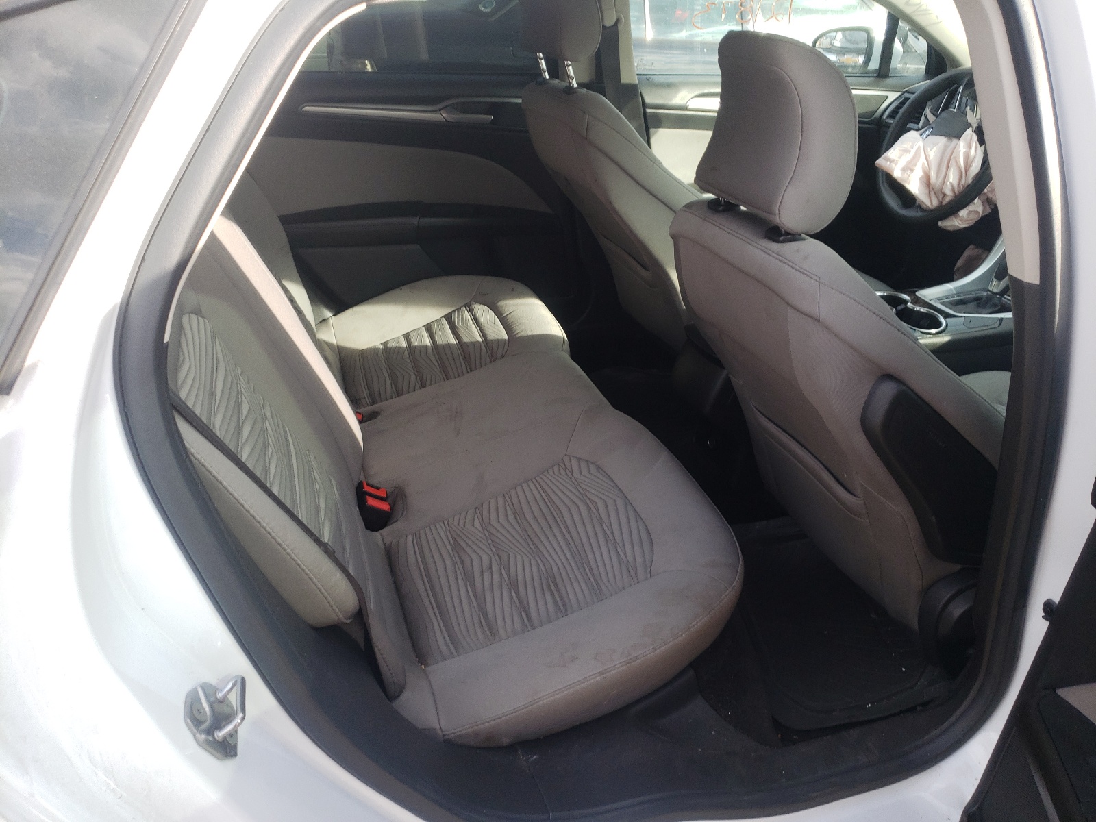Photo 6 from auction – 2016 FORD FUSION S with VIN 1FA6P0G77G5123158