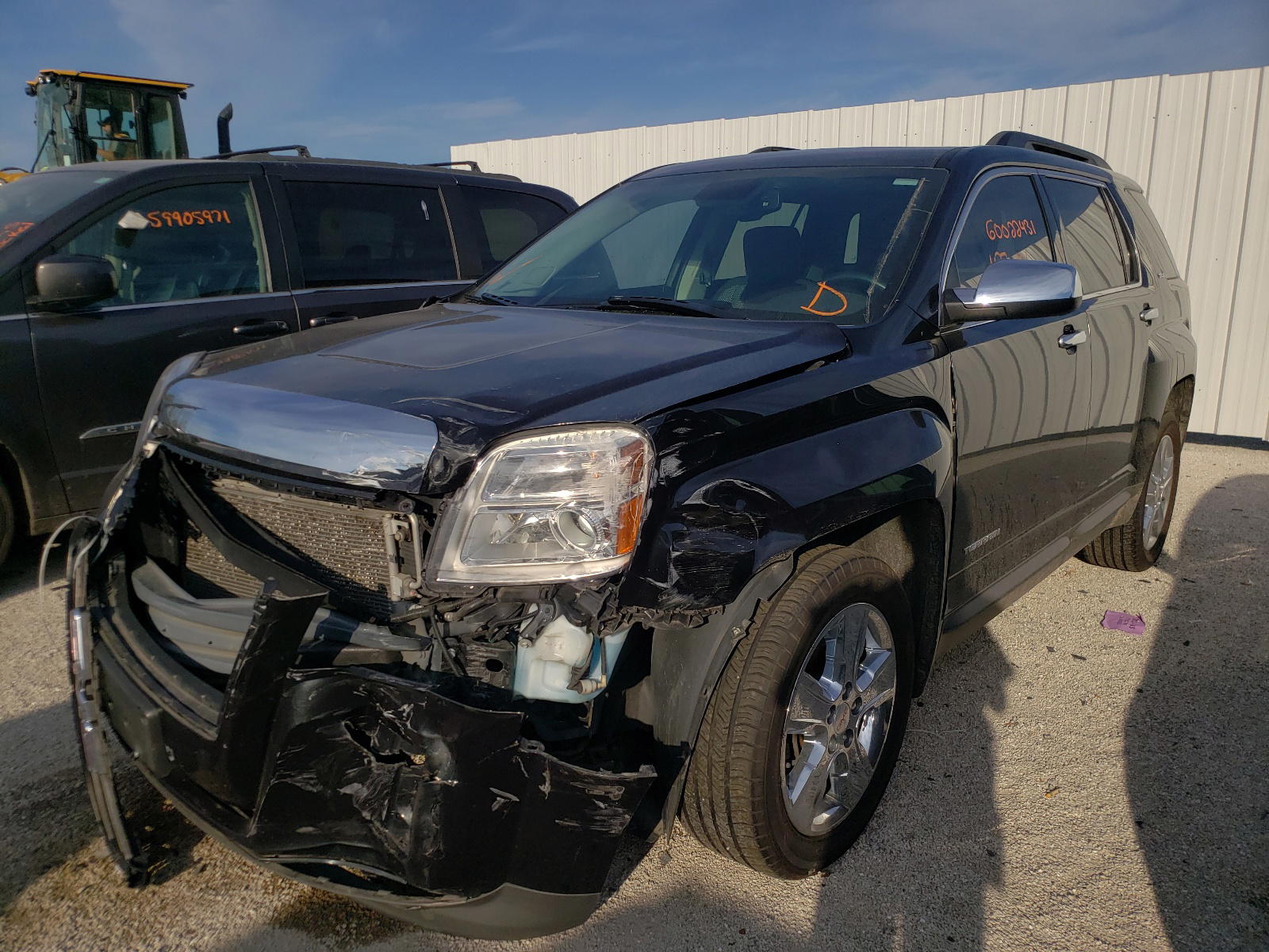 Photo 2 from auction – 2015 GMC TERRAIN SL with VIN 2GKFLWE34F6423661