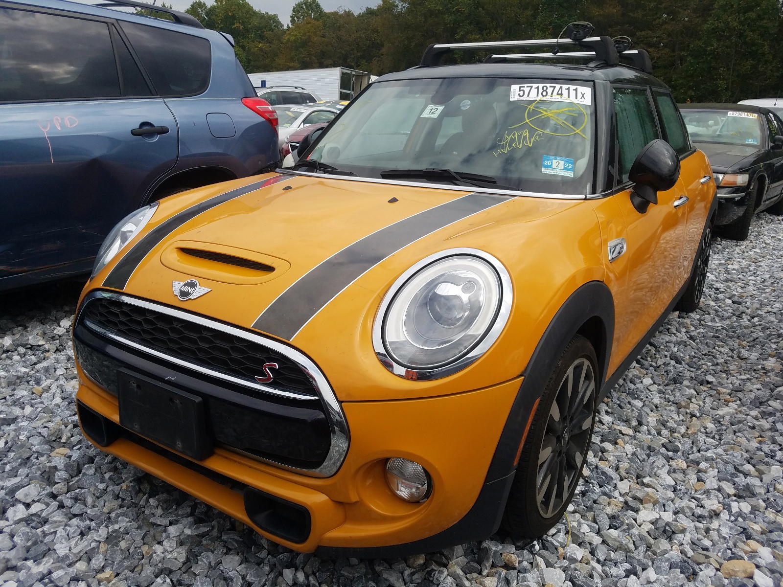 Photo 2 from auction – 2015 MINI COOPER S with VIN WMWXU3C58F2B58143