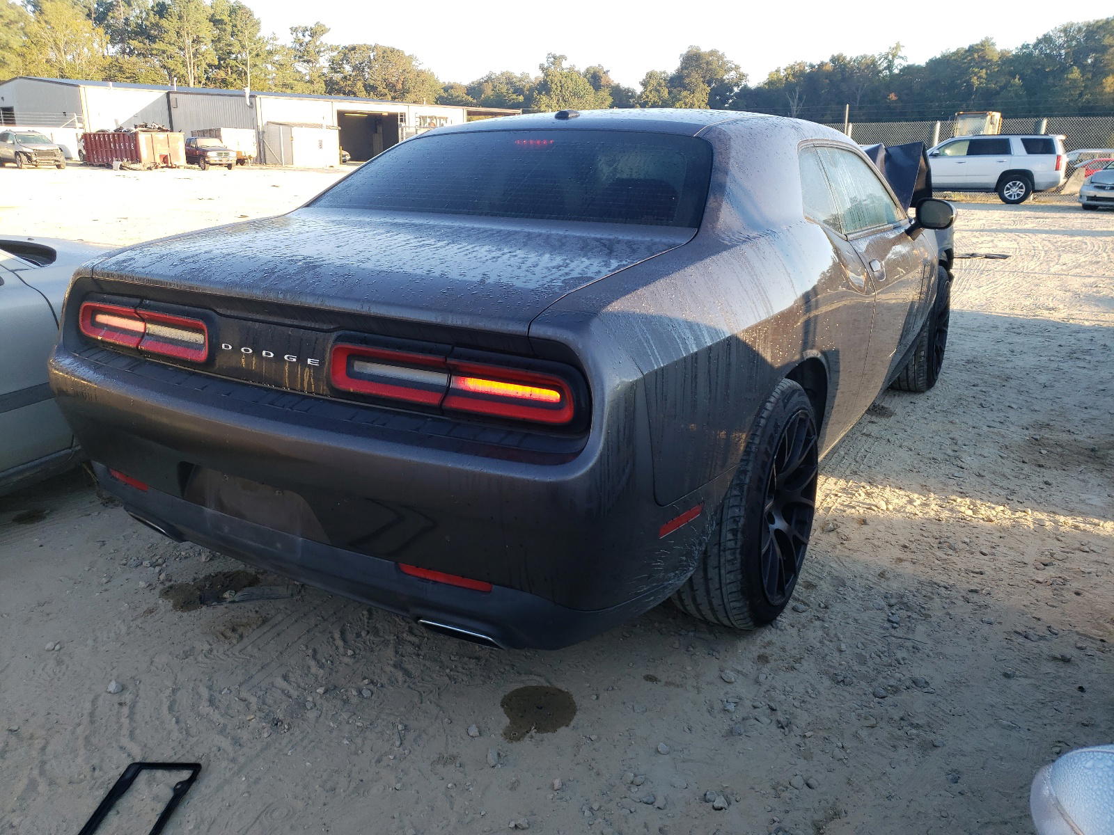 Photo 4 from auction – 2016 DODGE CHALLENGER with VIN 2C3CDZAG8GH129115