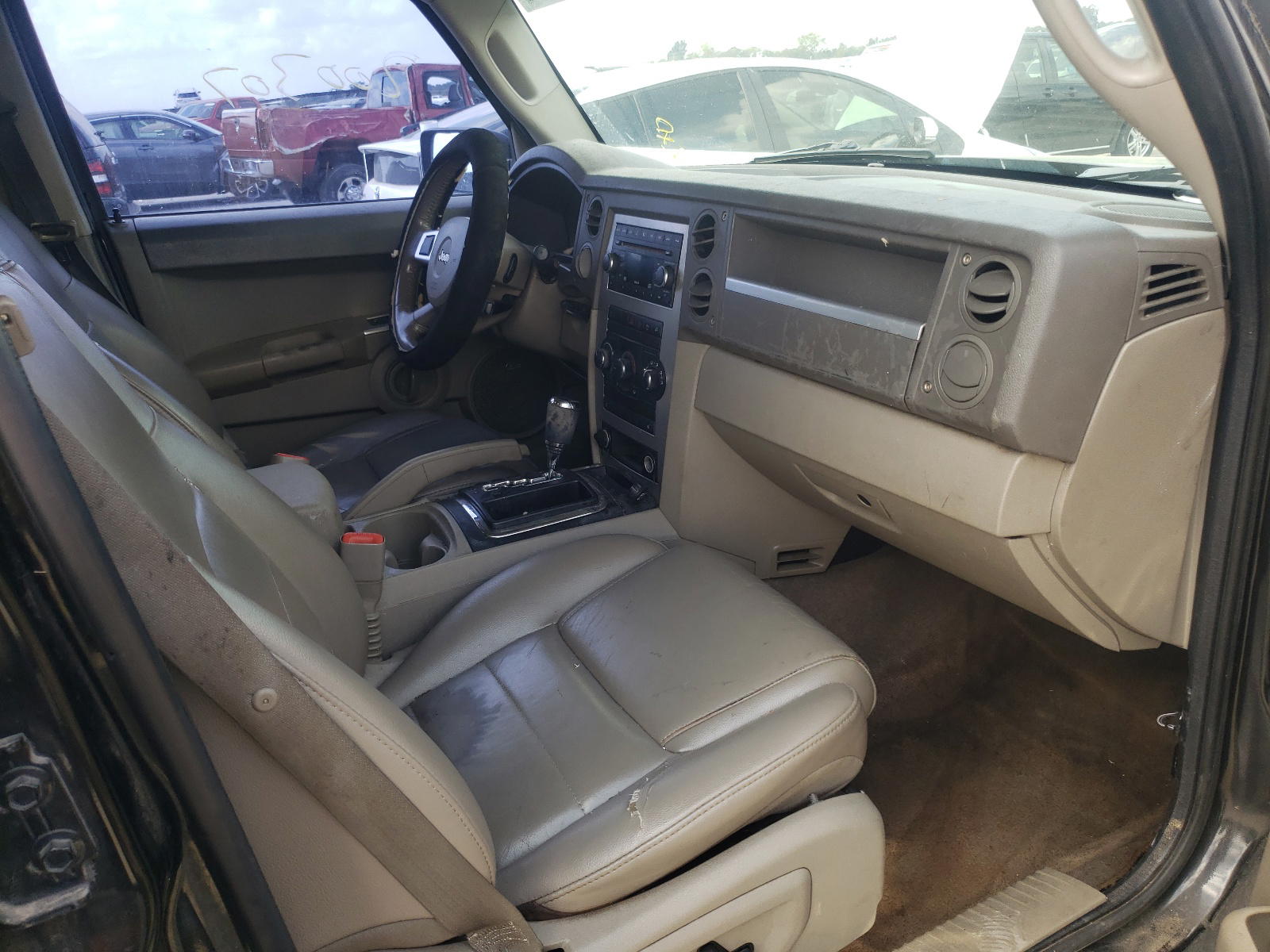 Photo 5 from auction – 2008 JEEP COMMANDER with VIN 1J8HG48K88C239858