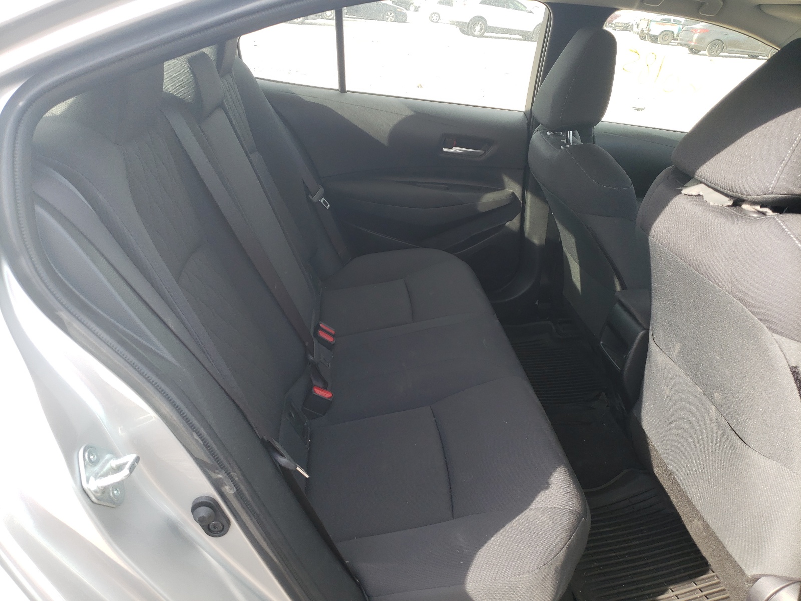 Photo 6 from auction – 2020 TOYOTA COROLLA LE with VIN JTDEBRBE5LJ027142