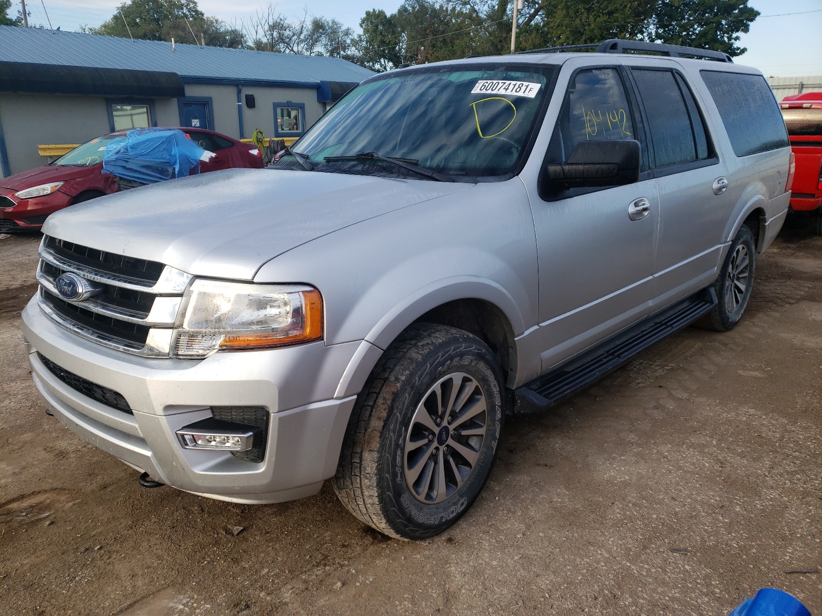 Photo 2 from auction – 2017 FORD EXPEDITION with VIN 1FMJK1JT2HEA02310