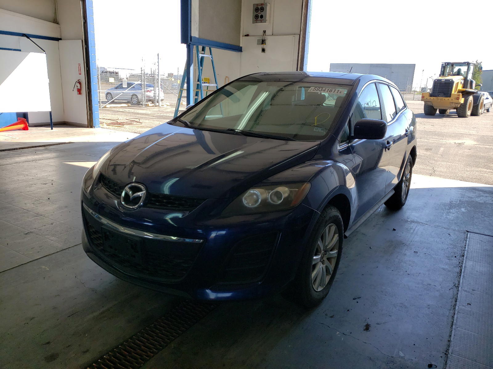 Photo 2 from auction – 2011 MAZDA CX-7 with VIN JM3ER2B50B0359875