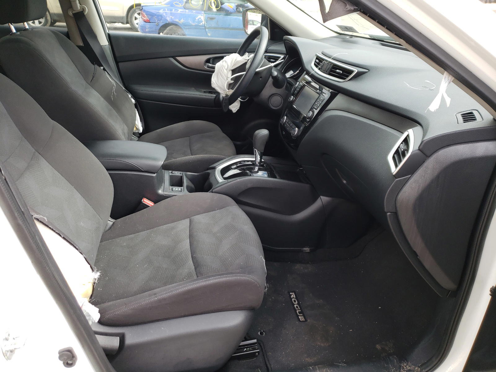 Photo 5 from auction – 2016 NISSAN ROGUE S with VIN KNMAT2MV7GP682129