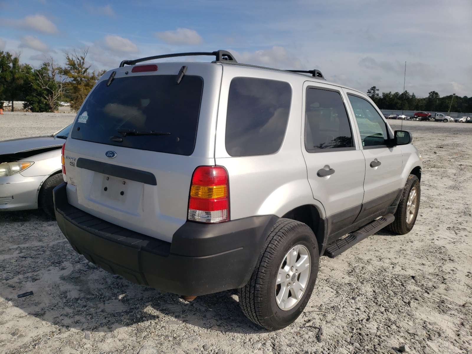 Photo 4 from auction – 2006 FORD ESCAPE XLT with VIN 1FMYU03ZX6KD47751