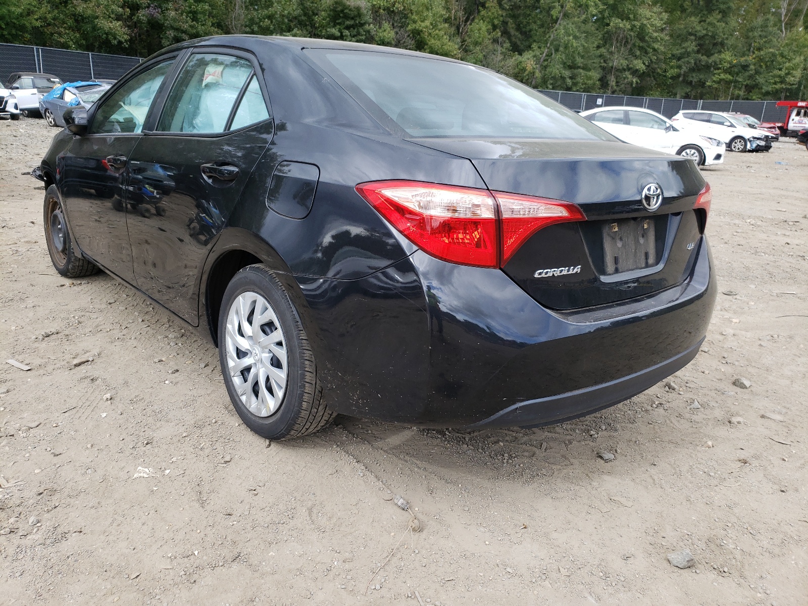 Photo 3 from auction – 2017 TOYOTA COROLLA L with VIN 2T1BURHE6HC765524