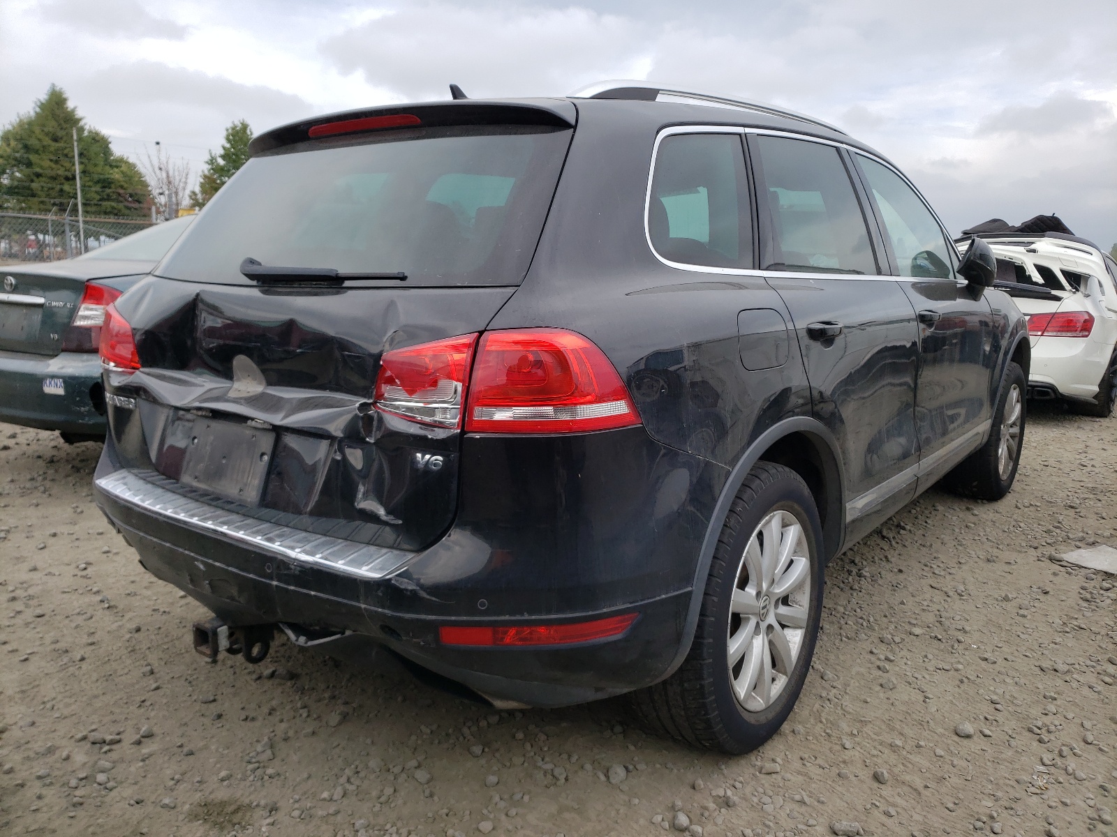 Photo 4 from auction – 2011 VOLKSWAGEN TOUAREG V6 with VIN WVGFF9BPXBD007343