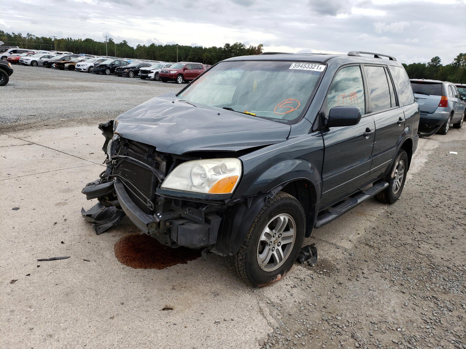Photo 2 from auction – 2005 HONDA PILOT with VIN 5FNYF18545B017125