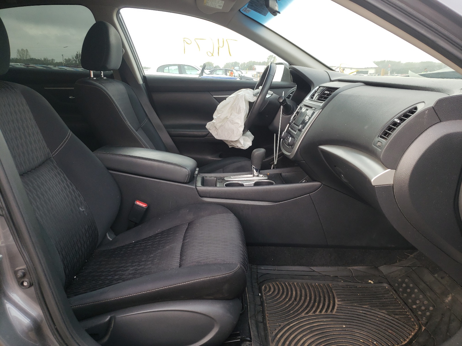 Photo 5 from auction – 2017 NISSAN ALTIMA 2.5 with VIN 1N4AL3AP8HC289623