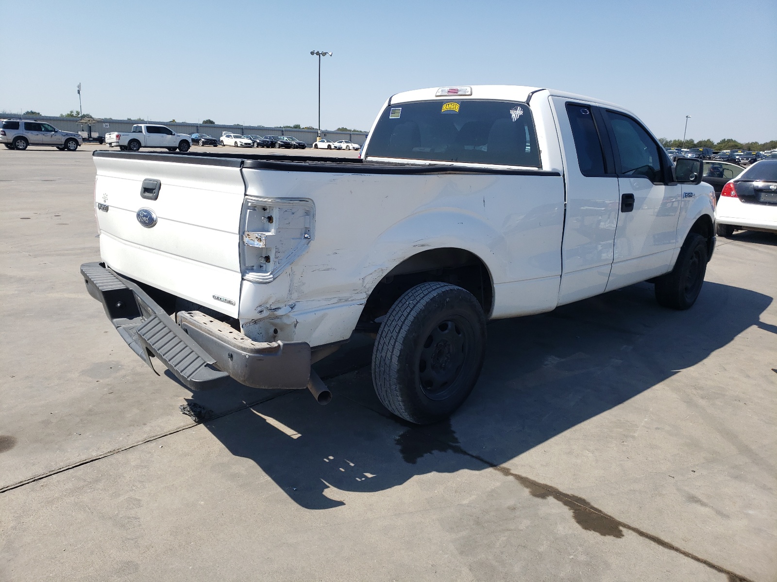 Photo 4 from auction – 2010 FORD F150 SUPER with VIN 1FTEX1CW2AKE17570