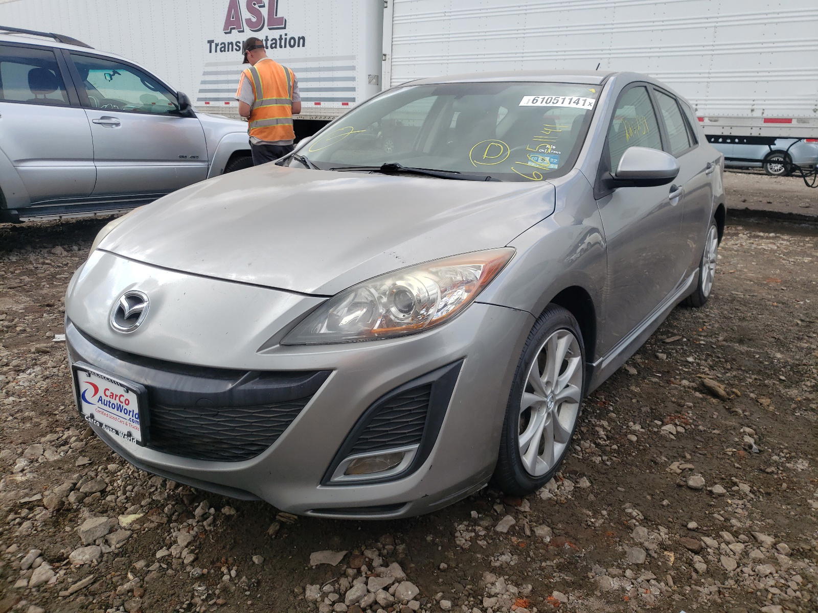 Photo 2 from auction – 2011 MAZDA 3 S with VIN JM1BL1K6XB1438593
