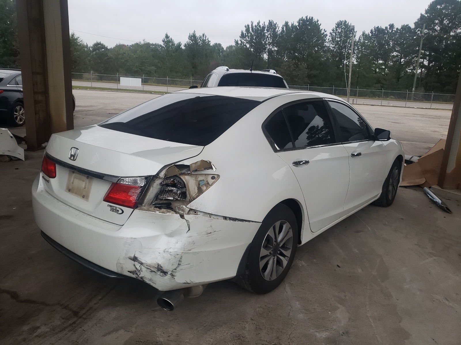 Zdjęcie 4 z aukcji – 2014 HONDA ACCORD z VIN 1HGCR2F35EA022983