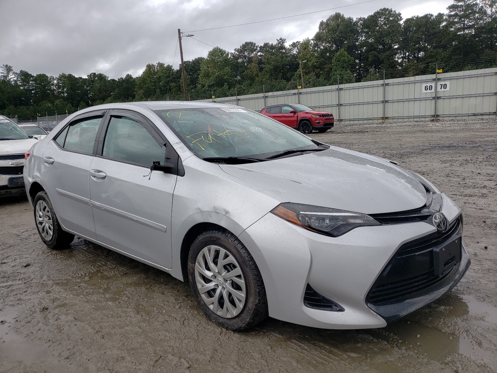 TOYOTA COROLLA L 2018 with VIN 2T1BURHE2JC085142 - Photo from auction