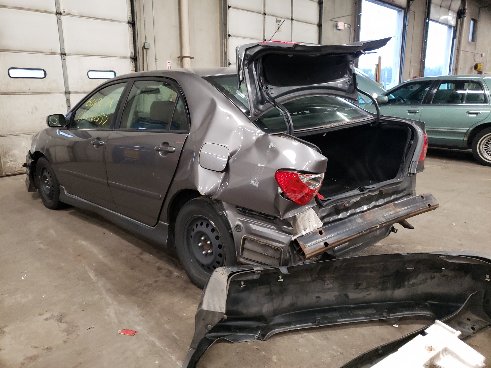 Photo 3 from auction – 2006 TOYOTA COROLLA CE with VIN 1NXBR32E66Z728718