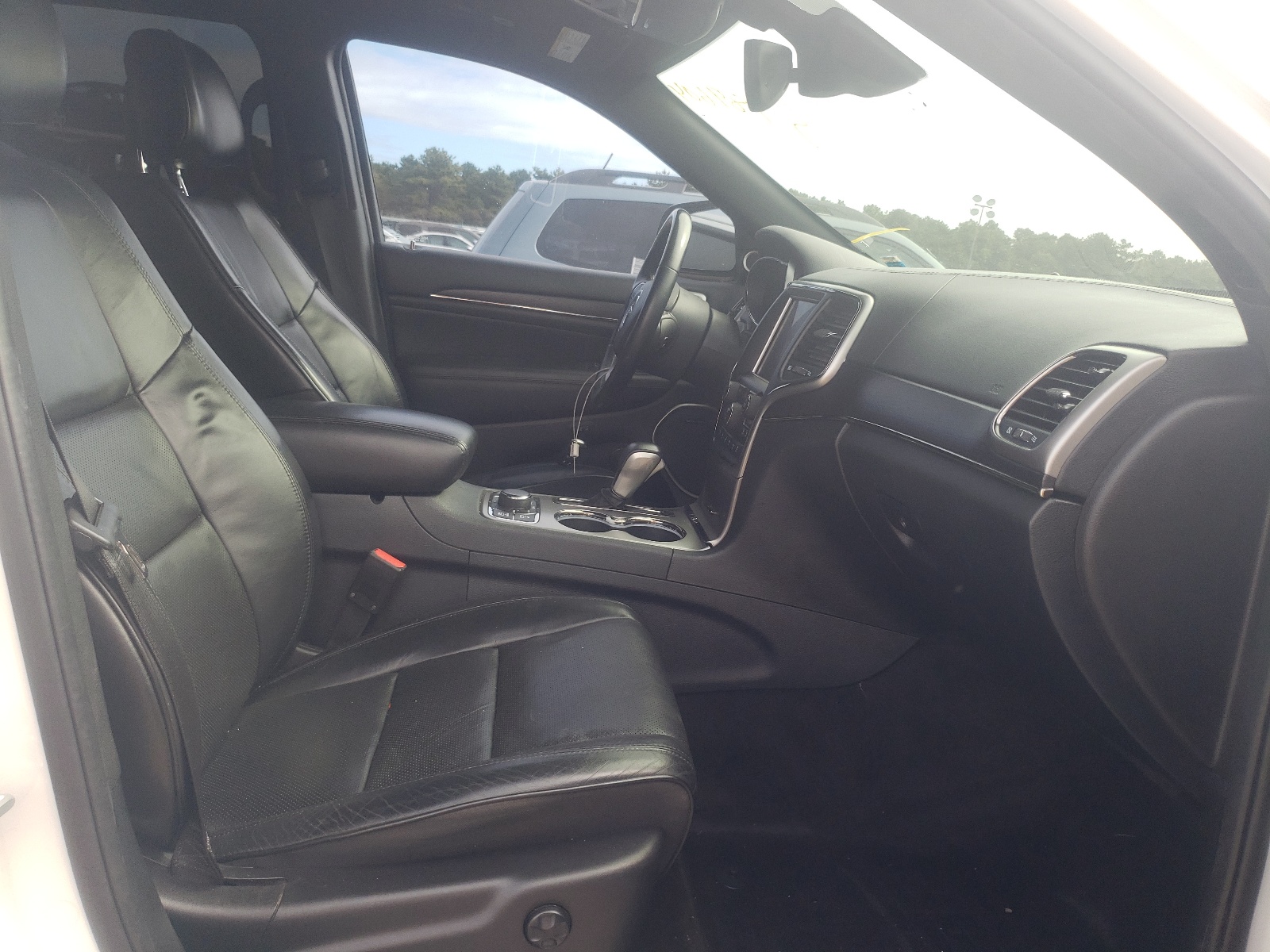 Photo 5 from auction – 2018 JEEP GRAND CHER with VIN 1C4RJFCT8JC234089