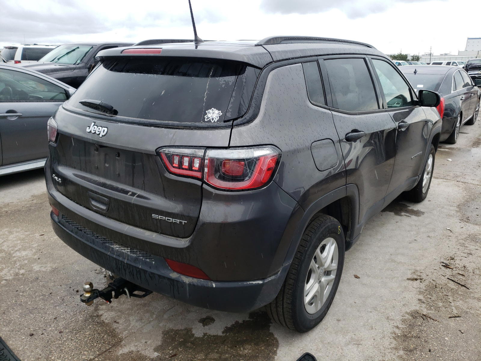 Photo 4 from auction – 2018 JEEP COMPASS SP with VIN 3C4NJDAB0JT493810