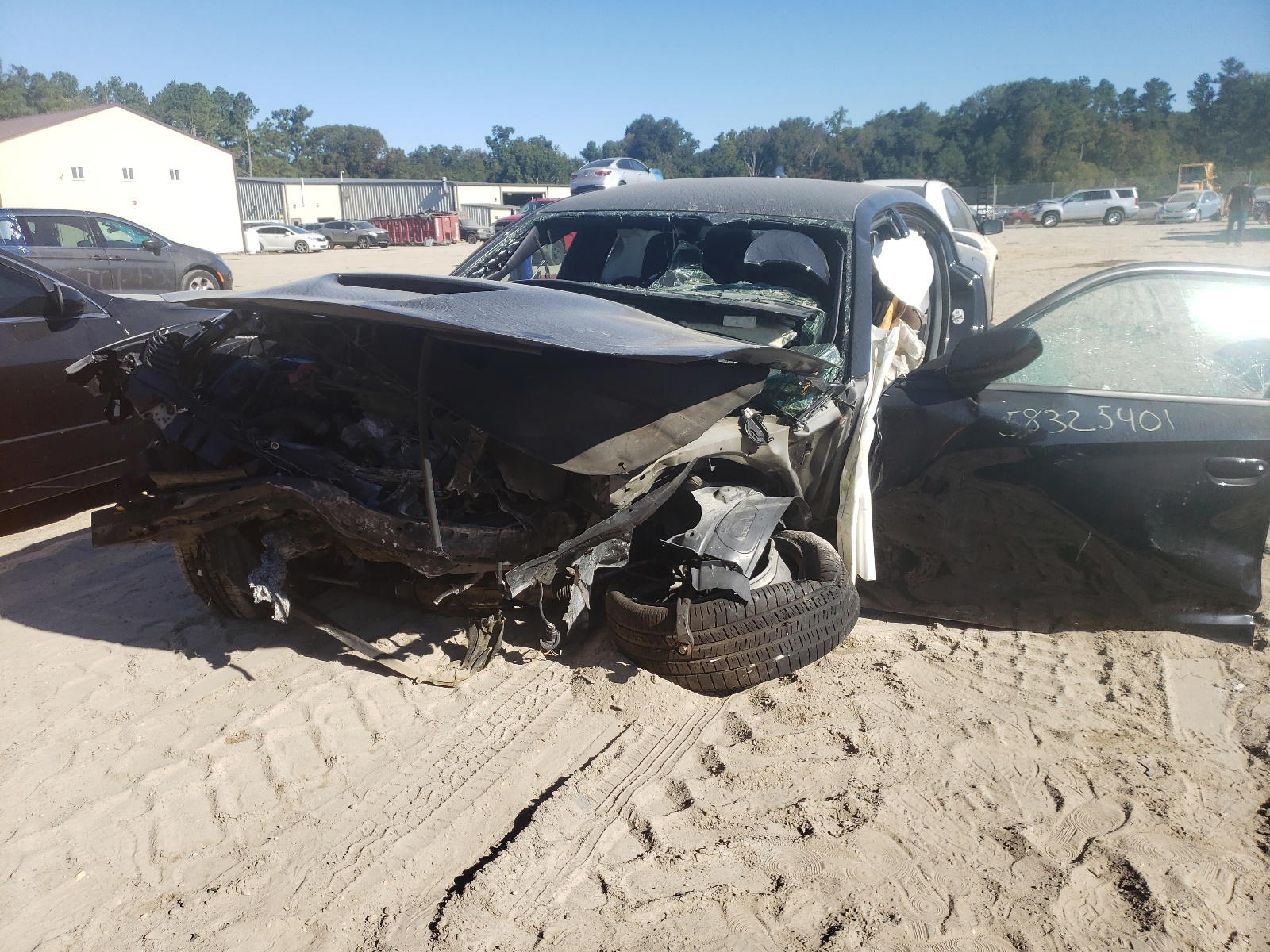 Photo 2 from auction – 2019 DODGE CHARGER R/ with VIN 2C3CDXCT7KH520134