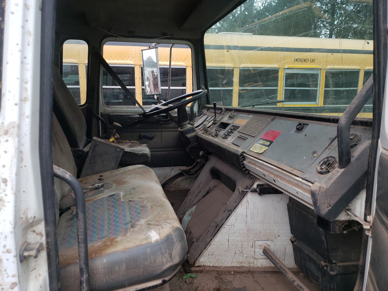Photo 5 from auction – 1998 MACK 200 CS200 with VIN VG6BA07A2WB502313
