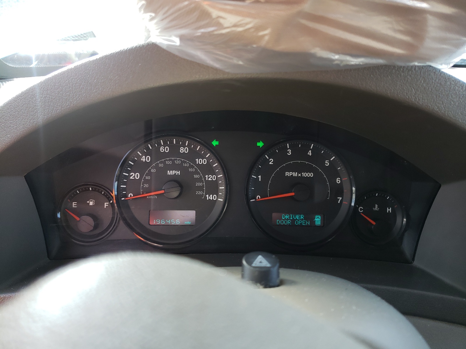 Photo 8 from auction – 2006 JEEP GRAND CHER with VIN 1J4GR48K26C355979