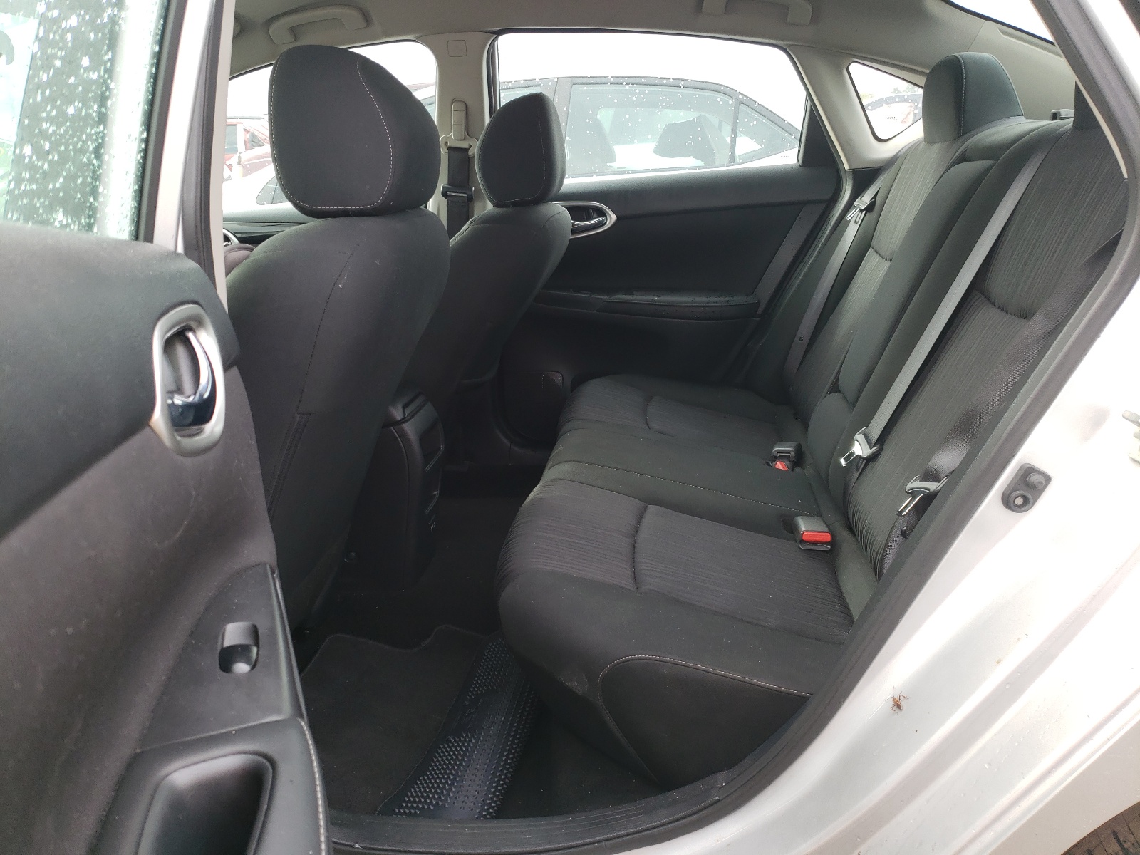 Photo 6 from auction – 2019 NISSAN SENTRA S with VIN 3N1AB7AP1KY306820