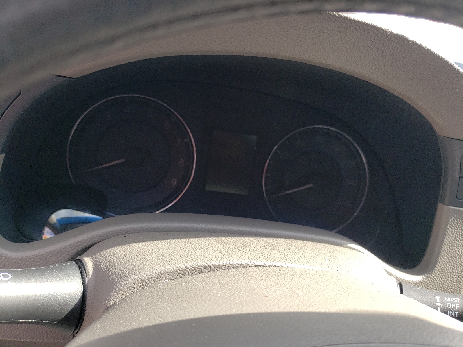 Photo 8 from auction – 2012 INFINITI G37 with VIN JN1CV6AR7CM674175