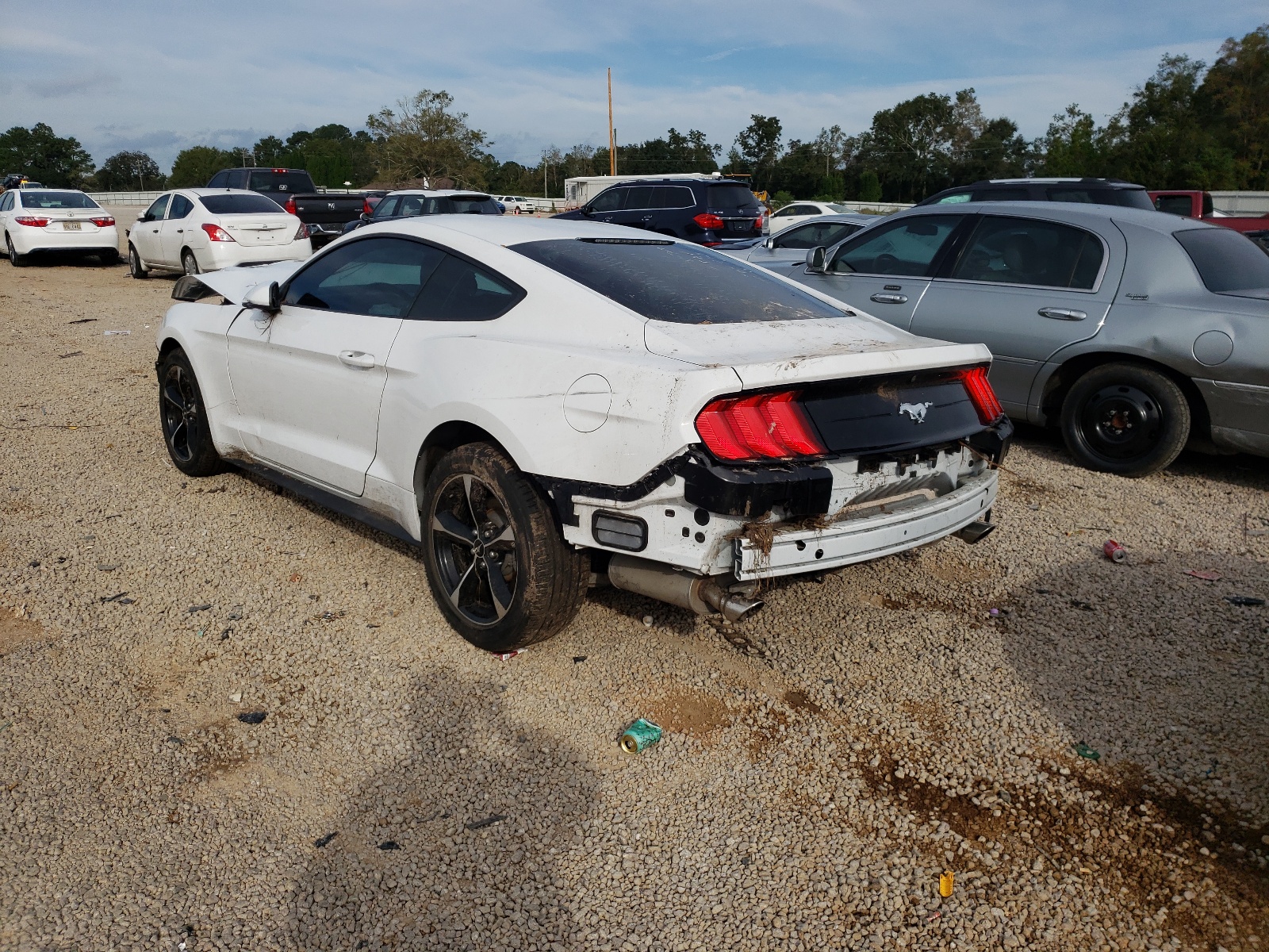 Photo 3 from auction – 2018 FORD MUSTANG with VIN 1FA6P8TH9J5108438
