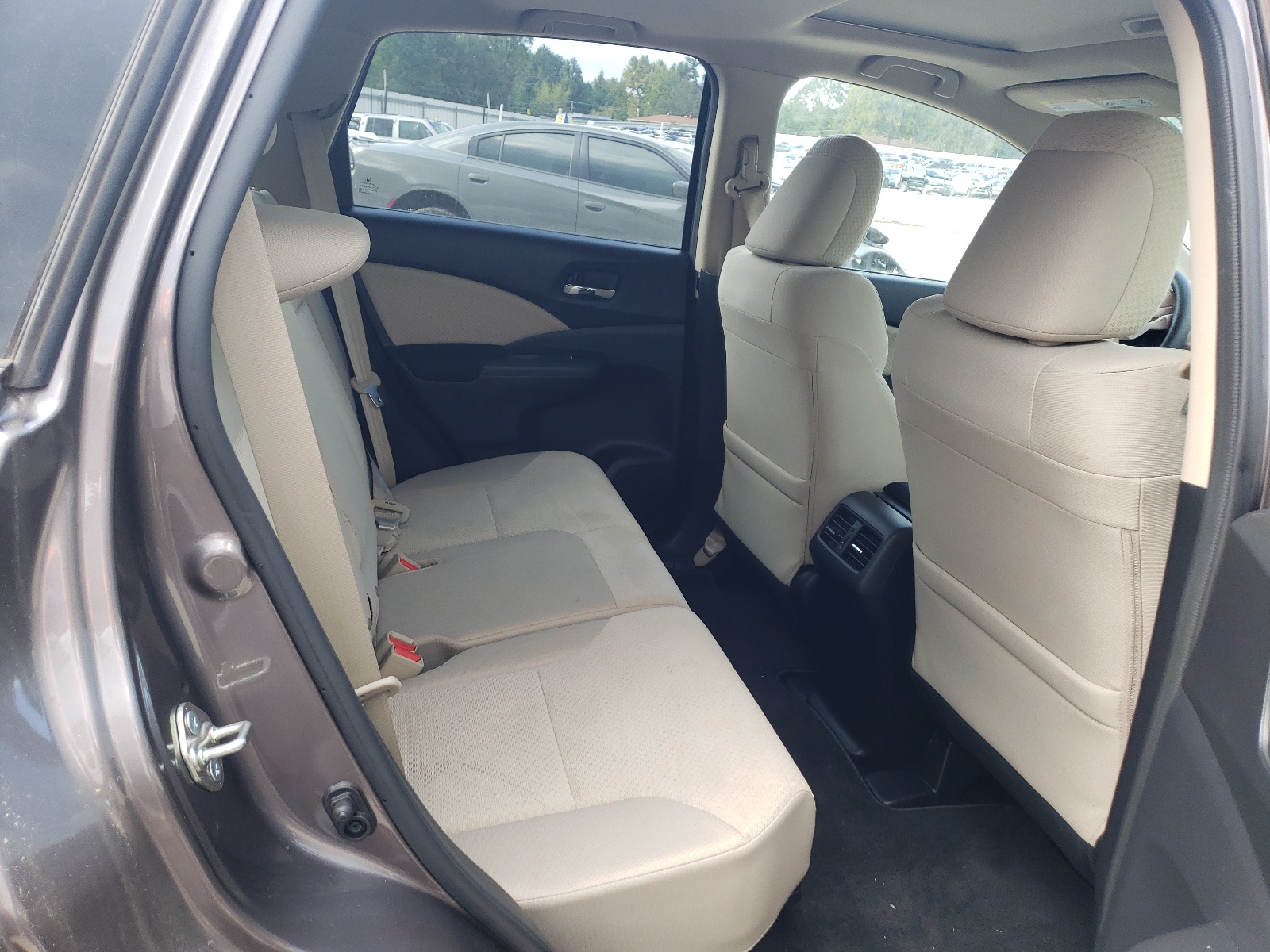 Photo 6 from auction – 2016 HONDA CR-V EX with VIN 3CZRM3H55GG715529