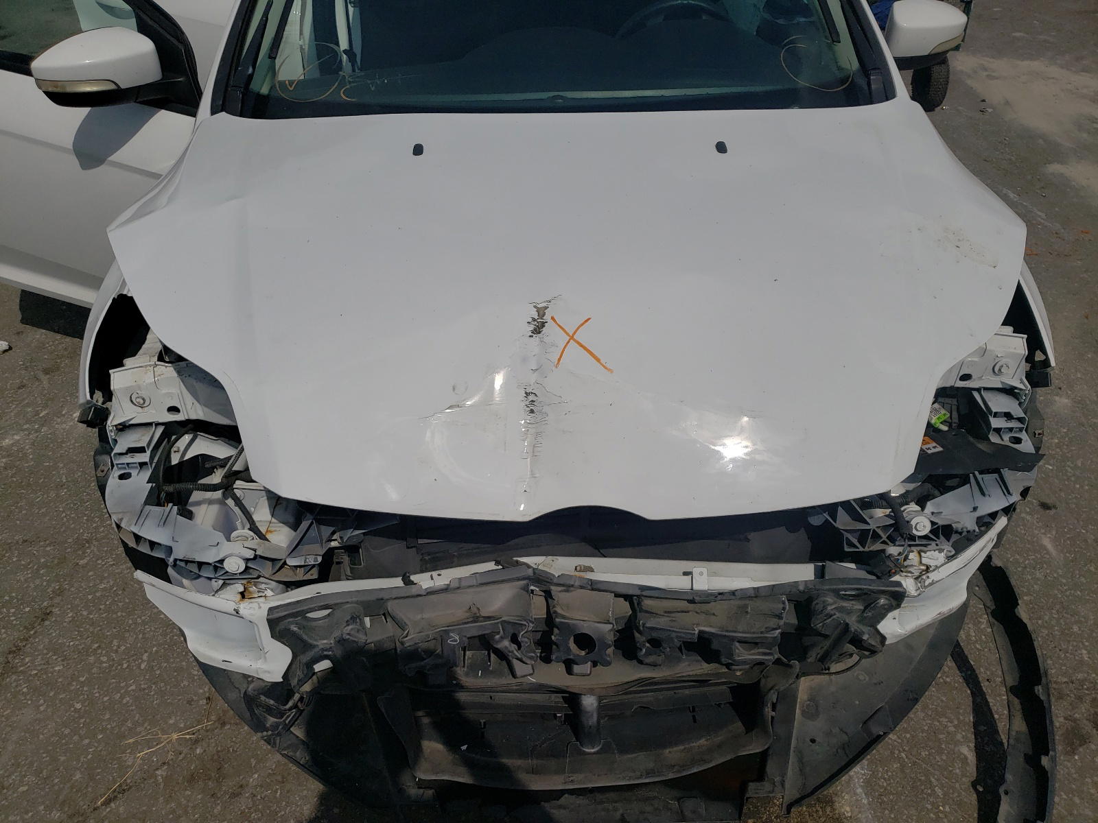 Photo 7 from auction – 2014 FORD FOCUS SE with VIN 1FADP3K23EL225439