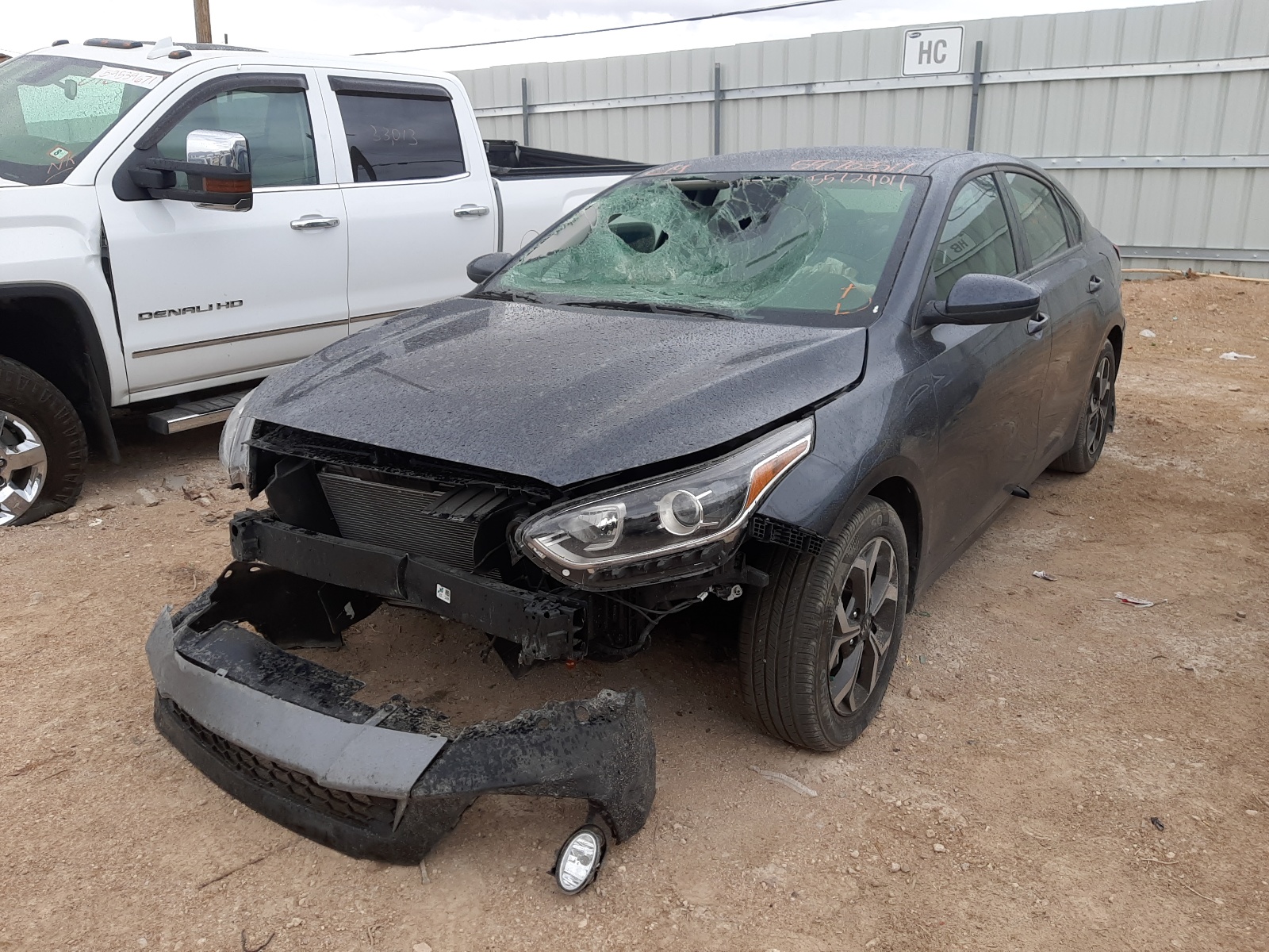 Photo 2 from auction – 2021 KIA FORTE FE with VIN 3KPF24AD5ME306086