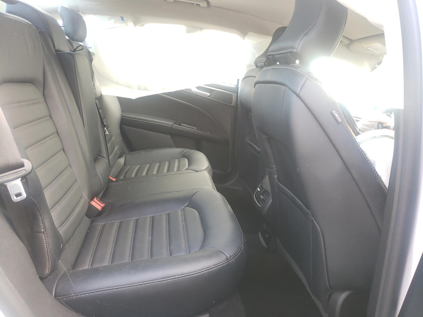 Photo 6 from auction – 2017 FORD FUSION SE with VIN 3FA6P0LU8HR409692