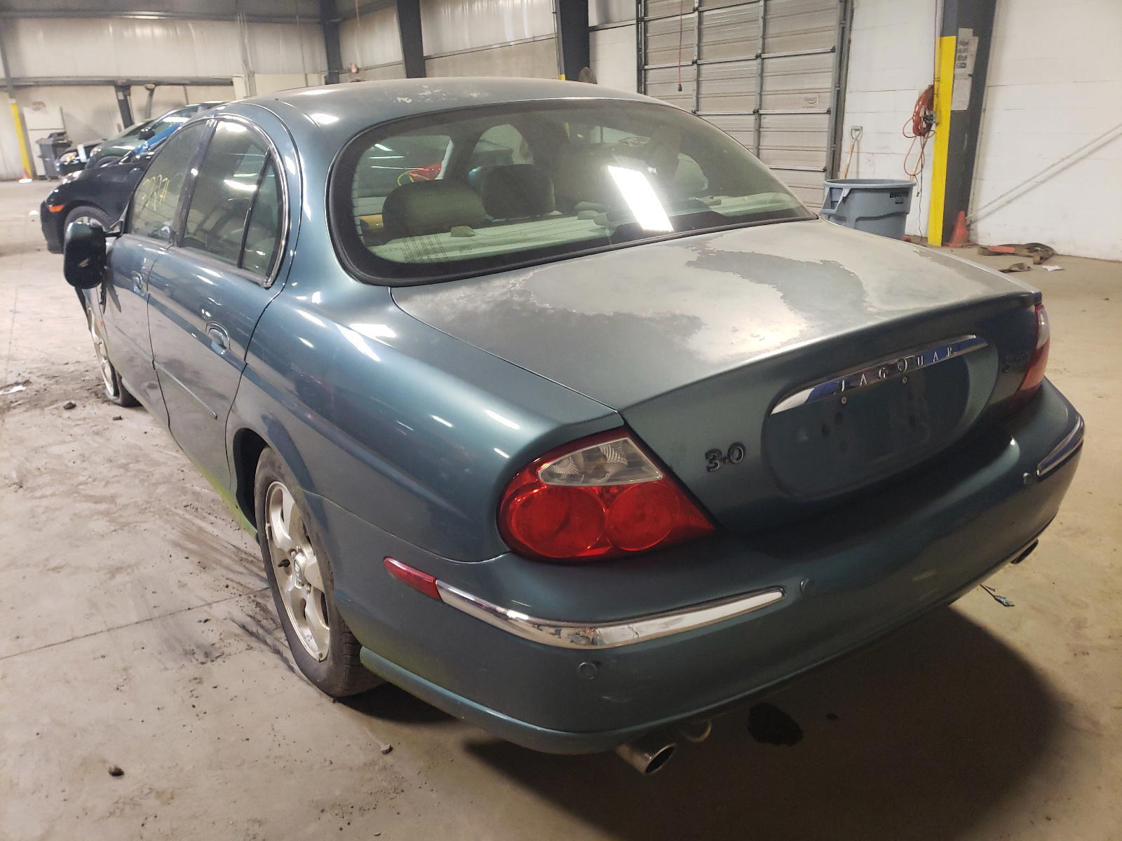 Photo 3 from auction – 2001 JAGUAR S-TYPE with VIN SAJDA01N91FM08943