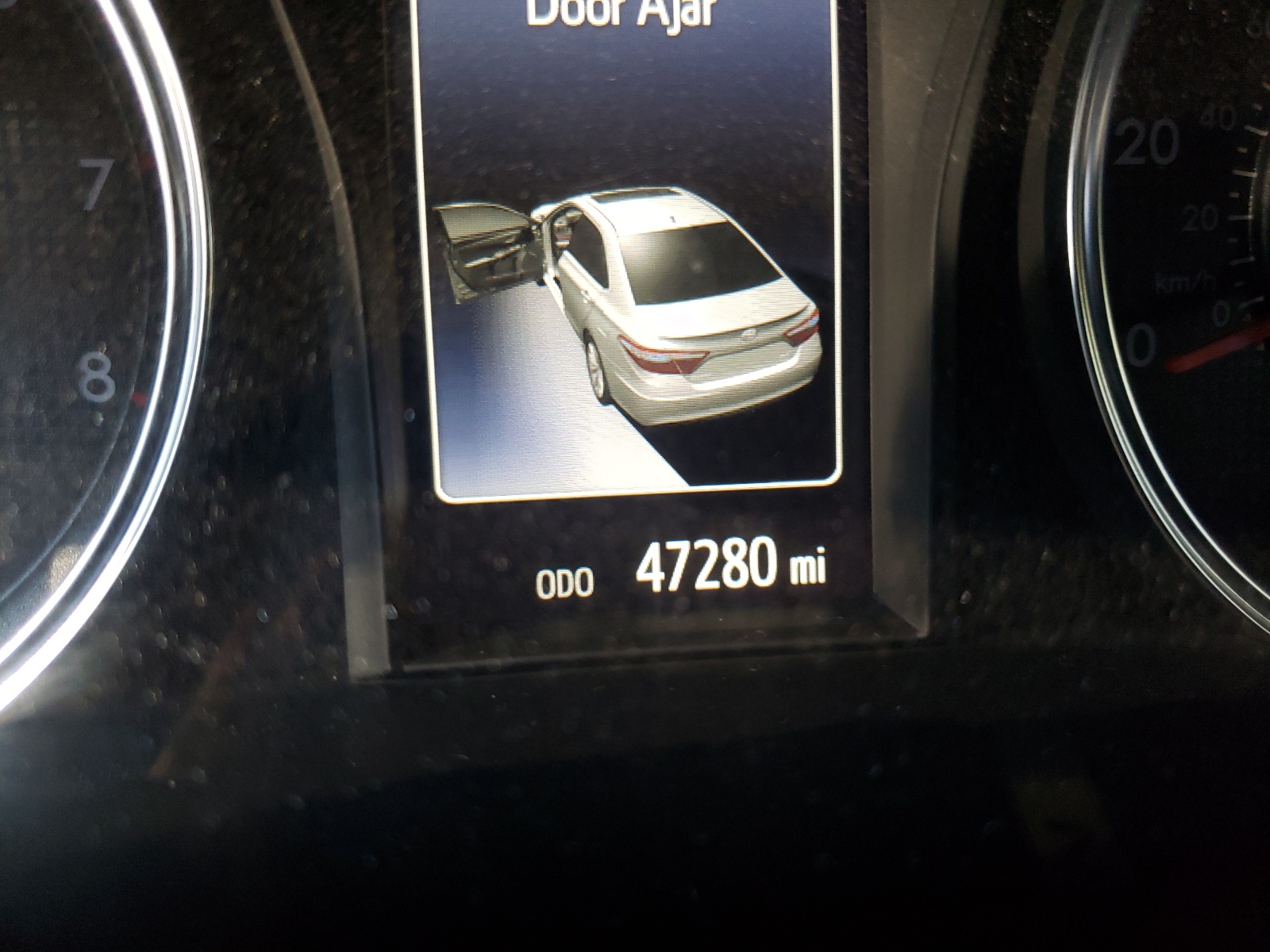 Photo 8 from auction – 2017 TOYOTA CAMRY LE with VIN 4T1BF1FK8HU287612