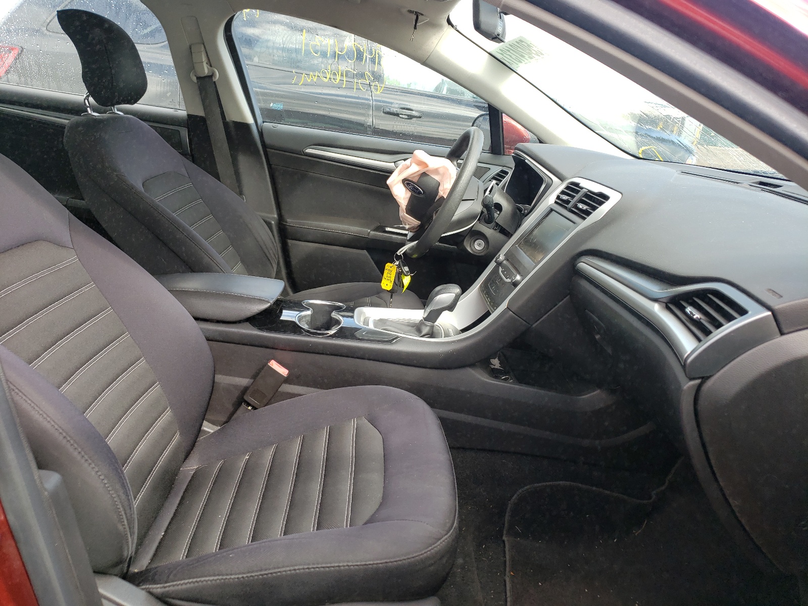 Photo 5 from auction – 2014 FORD FUSION SE with VIN 3FA6P0HD5ER231762