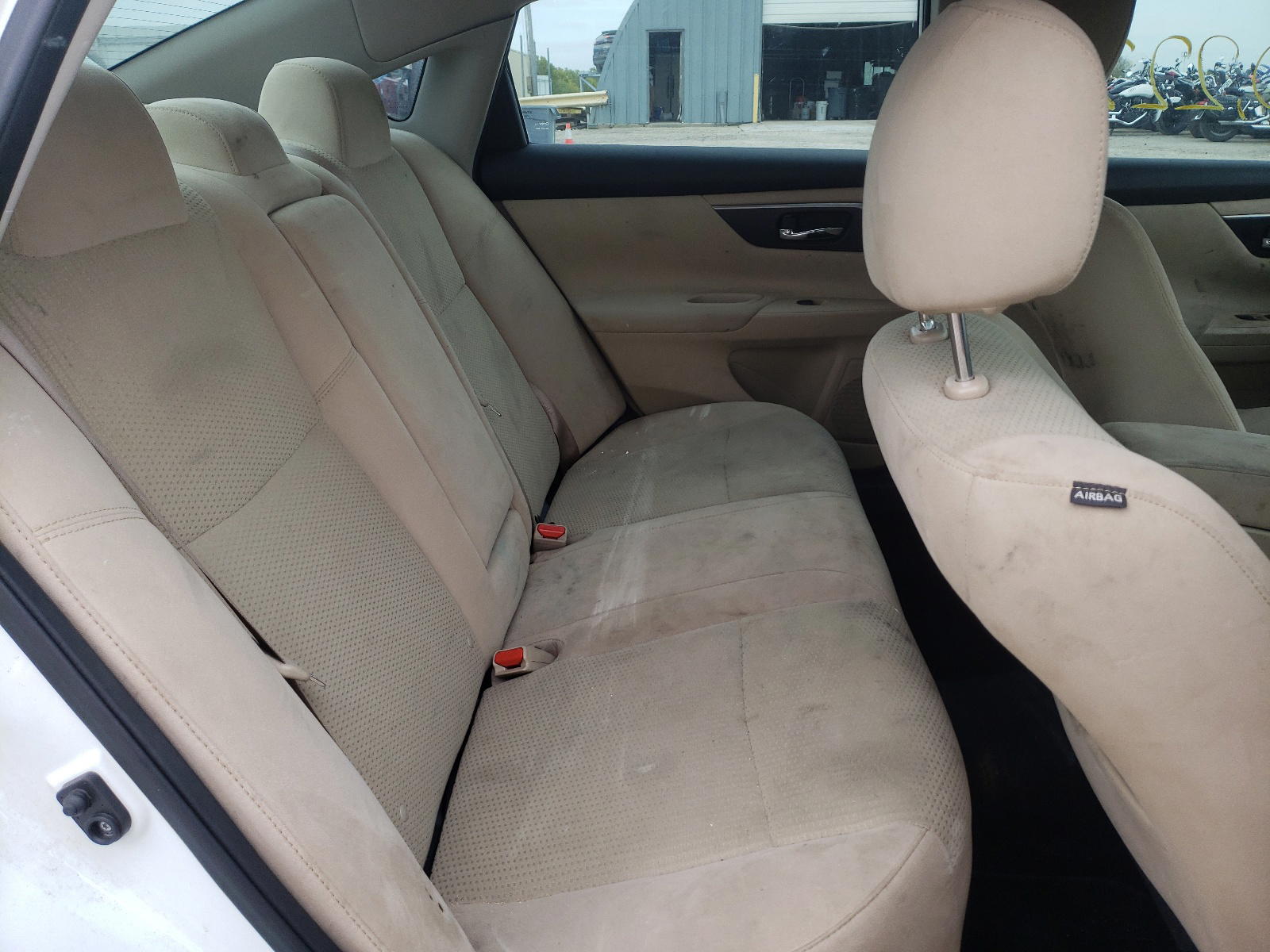 Photo 6 from auction – 2015 NISSAN ALTIMA with VIN 1N4AL3AP1FC169711