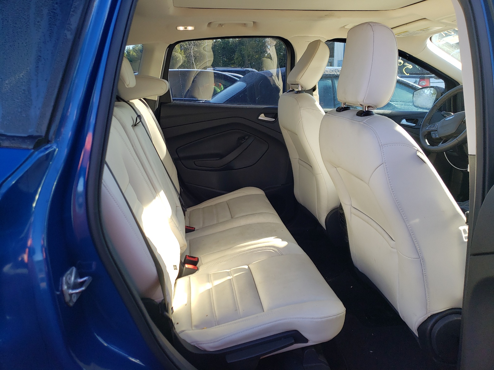Photo 6 from auction – 2018 FORD ESCAPE SEL with VIN 1FMCU9HD8JUD11470